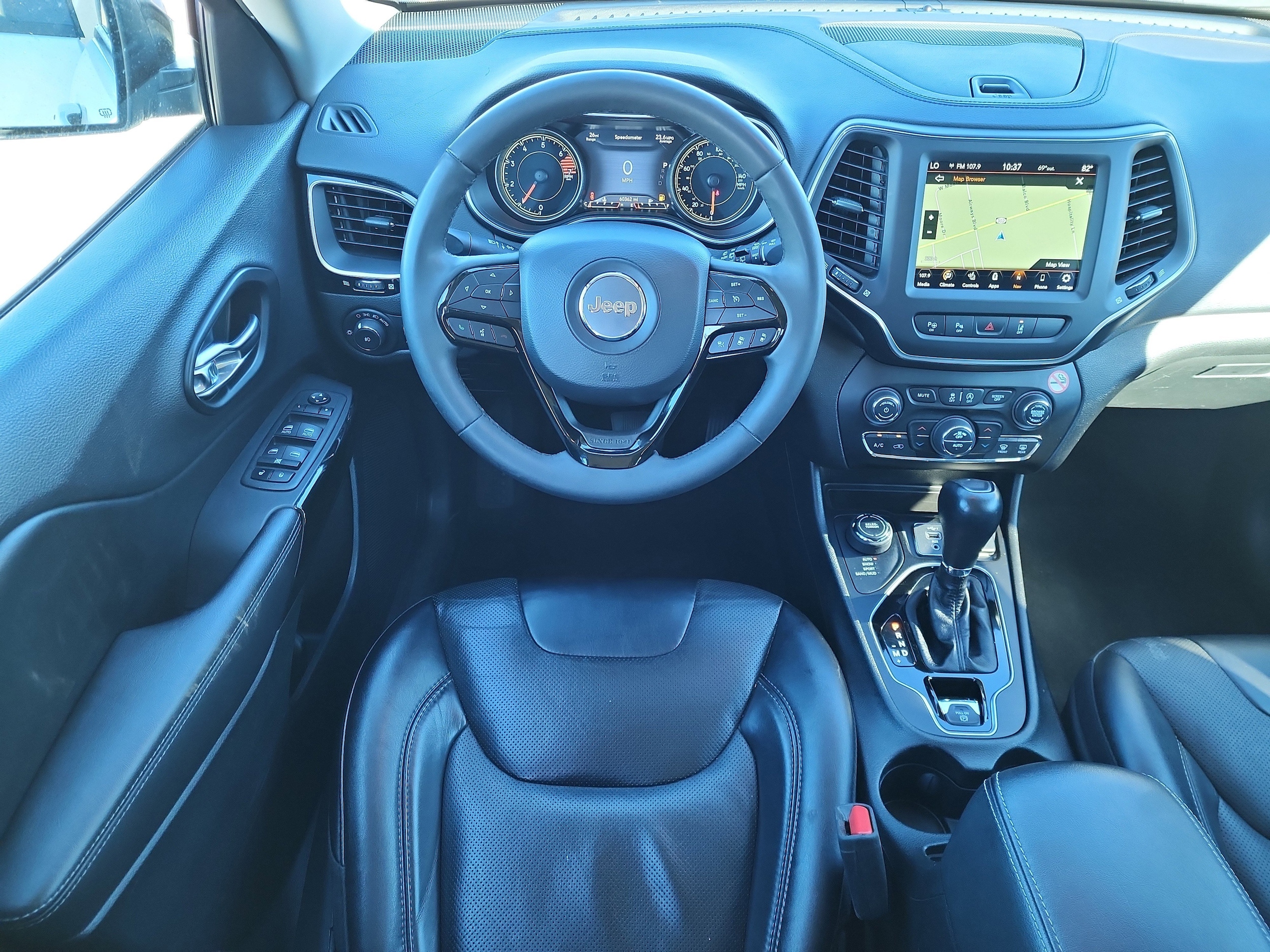 Image of 2023 Jeep Cherokee Altitude Lux SUV