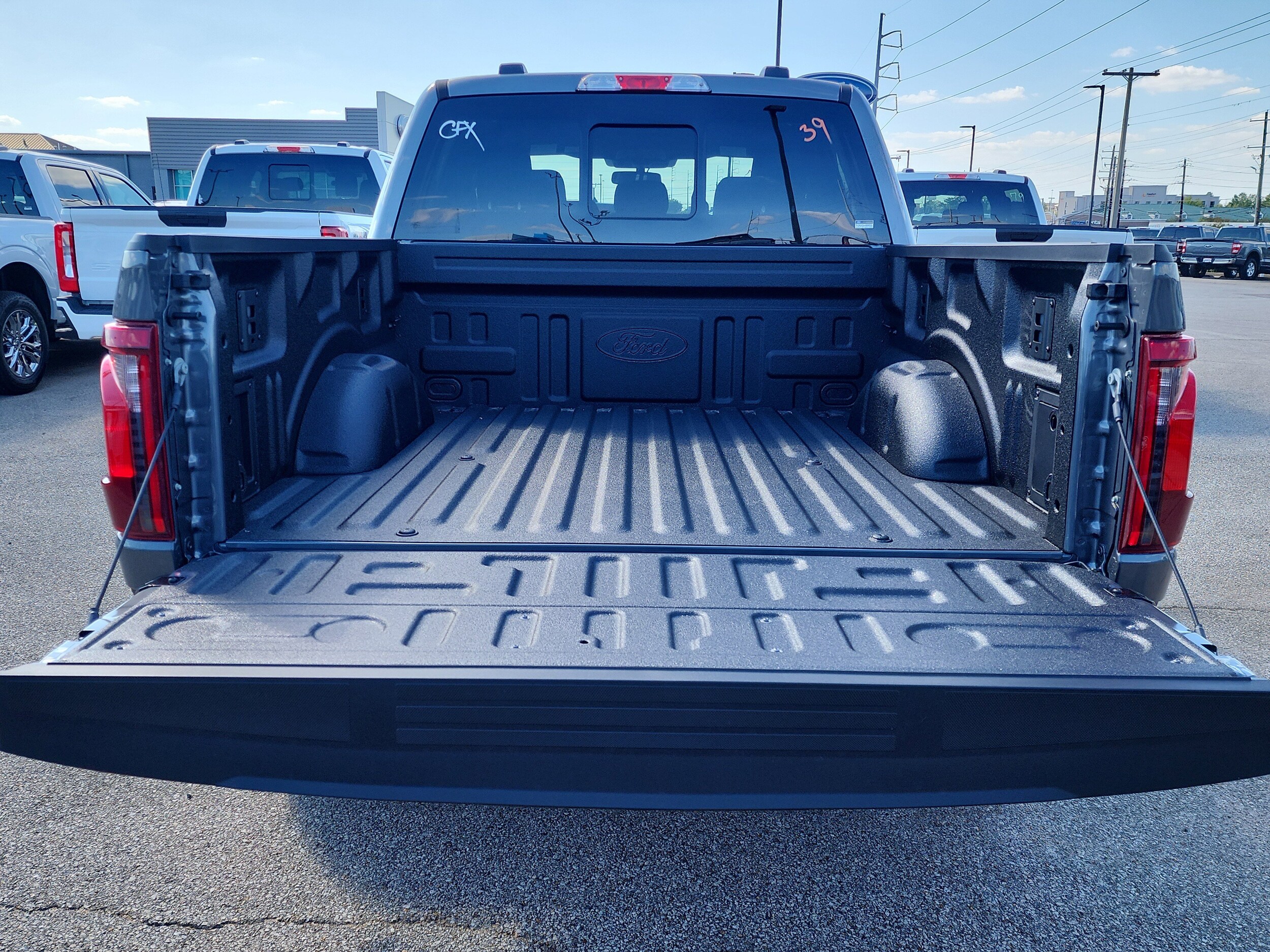 2025 Ford F-150 XLT photo 4