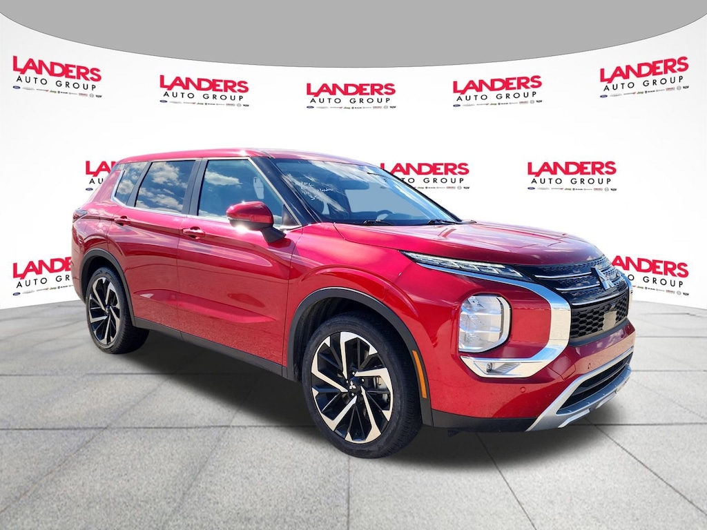 Used 2024 Mitsubishi Outlander SE SUV