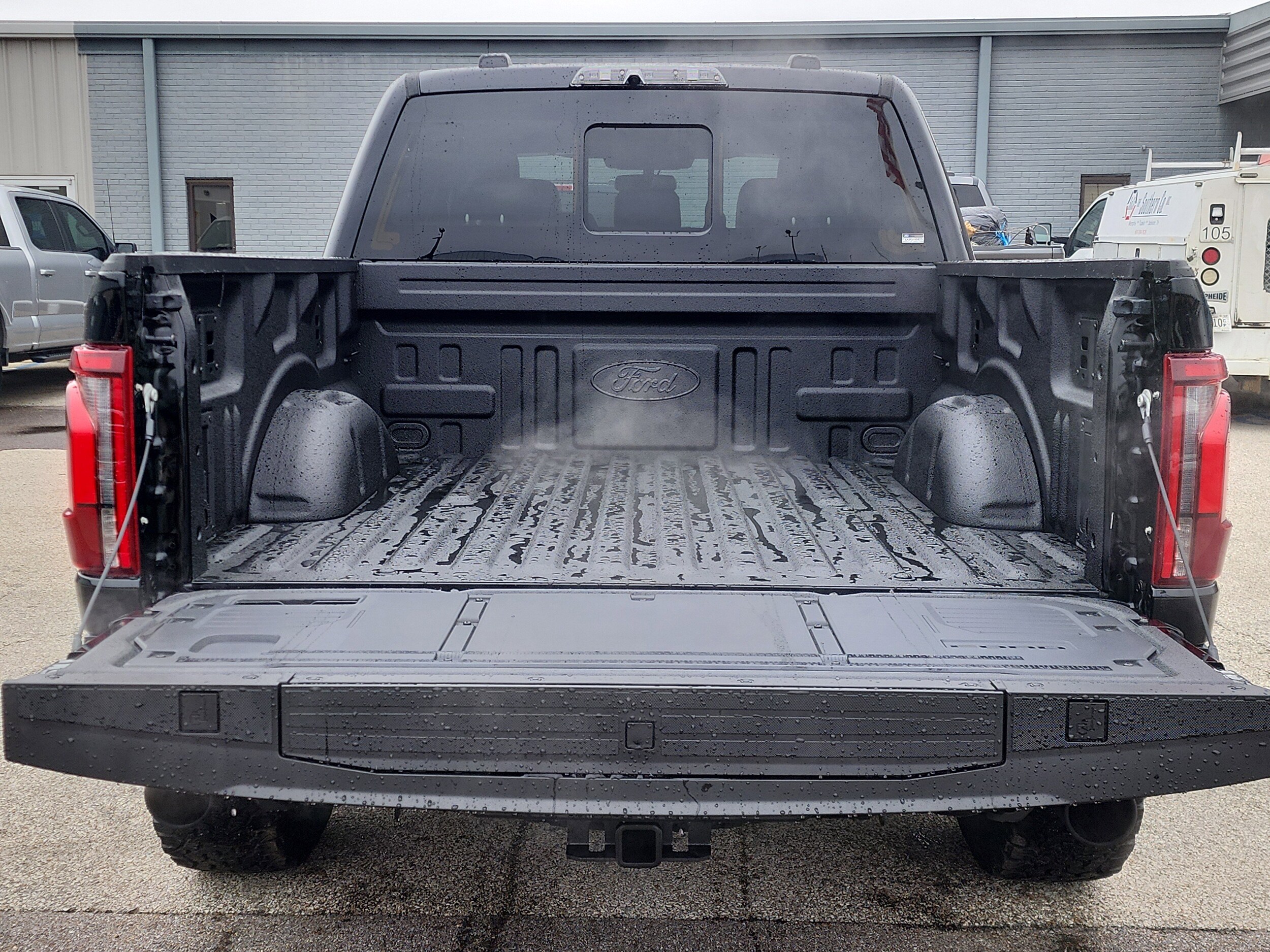 2025 Ford F-150 Raptor photo 4