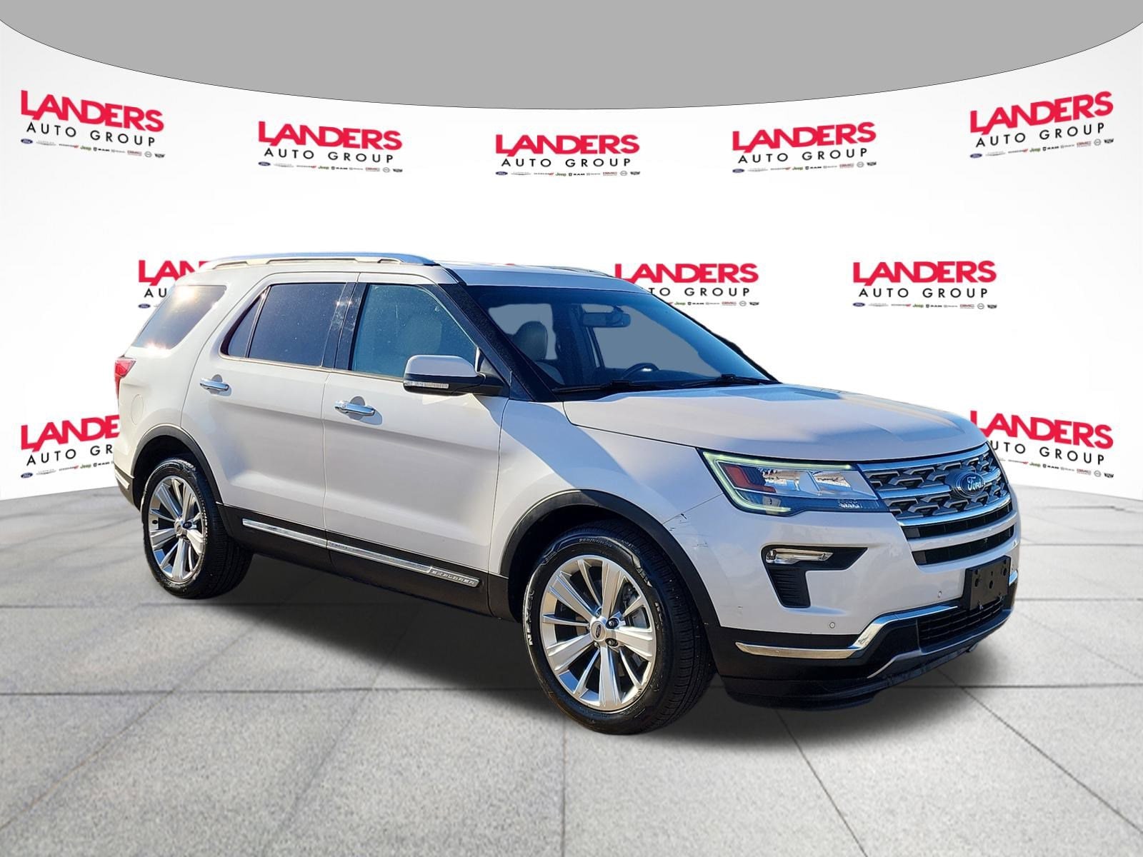 2019 Ford Explorer Limited's photo
