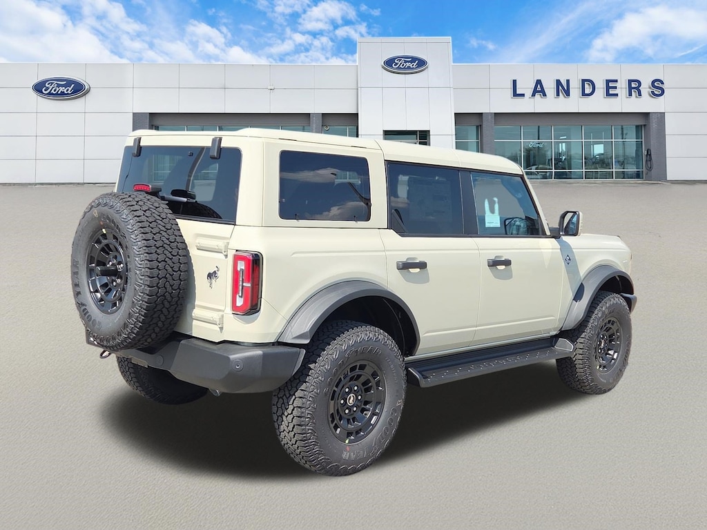 New 2026 Ford Bronco Outer Banks SUV