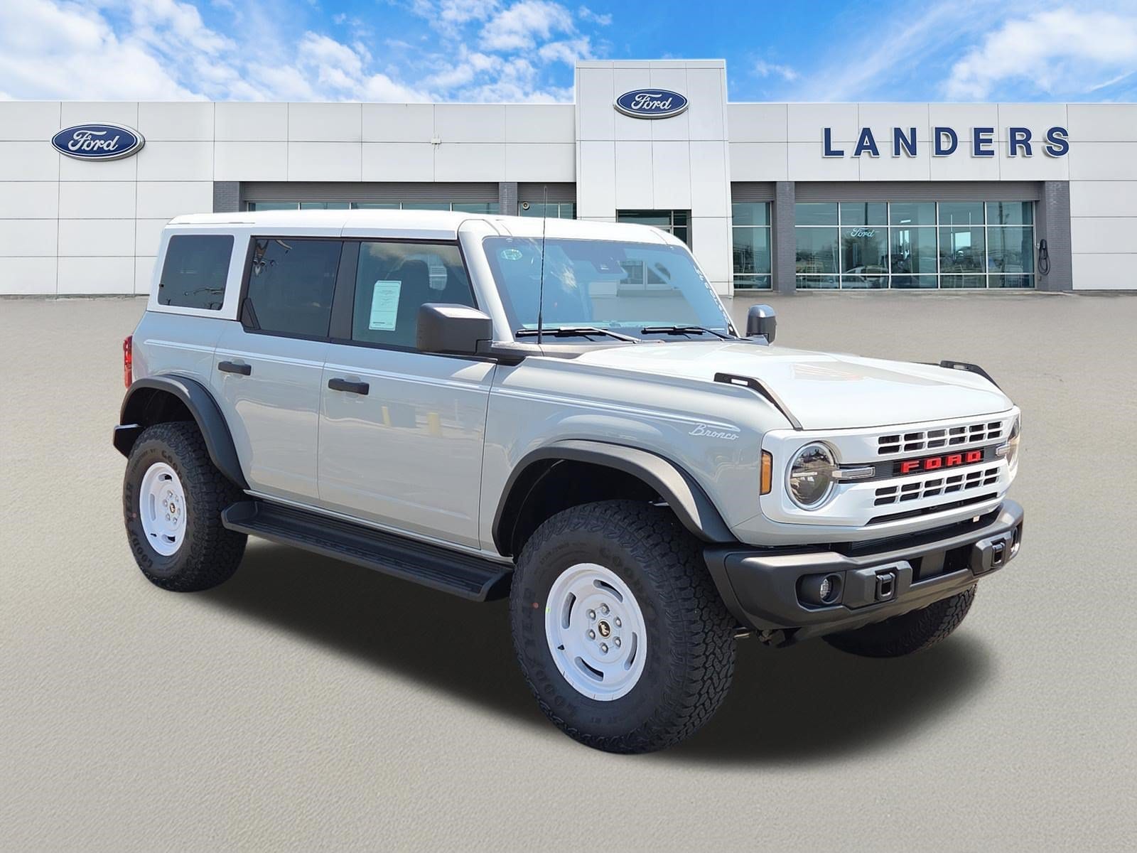 2026 Ford Bronco Heritage Edition 4x4's photo
