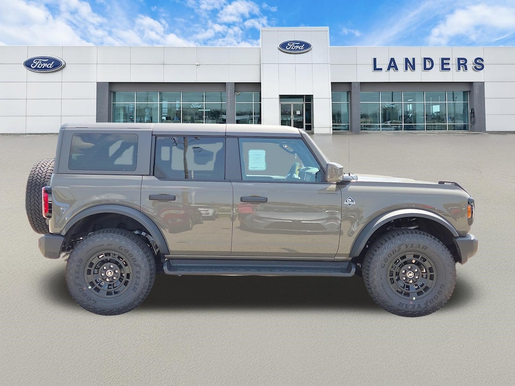 New 2026 Ford Bronco Outer Banks SUV