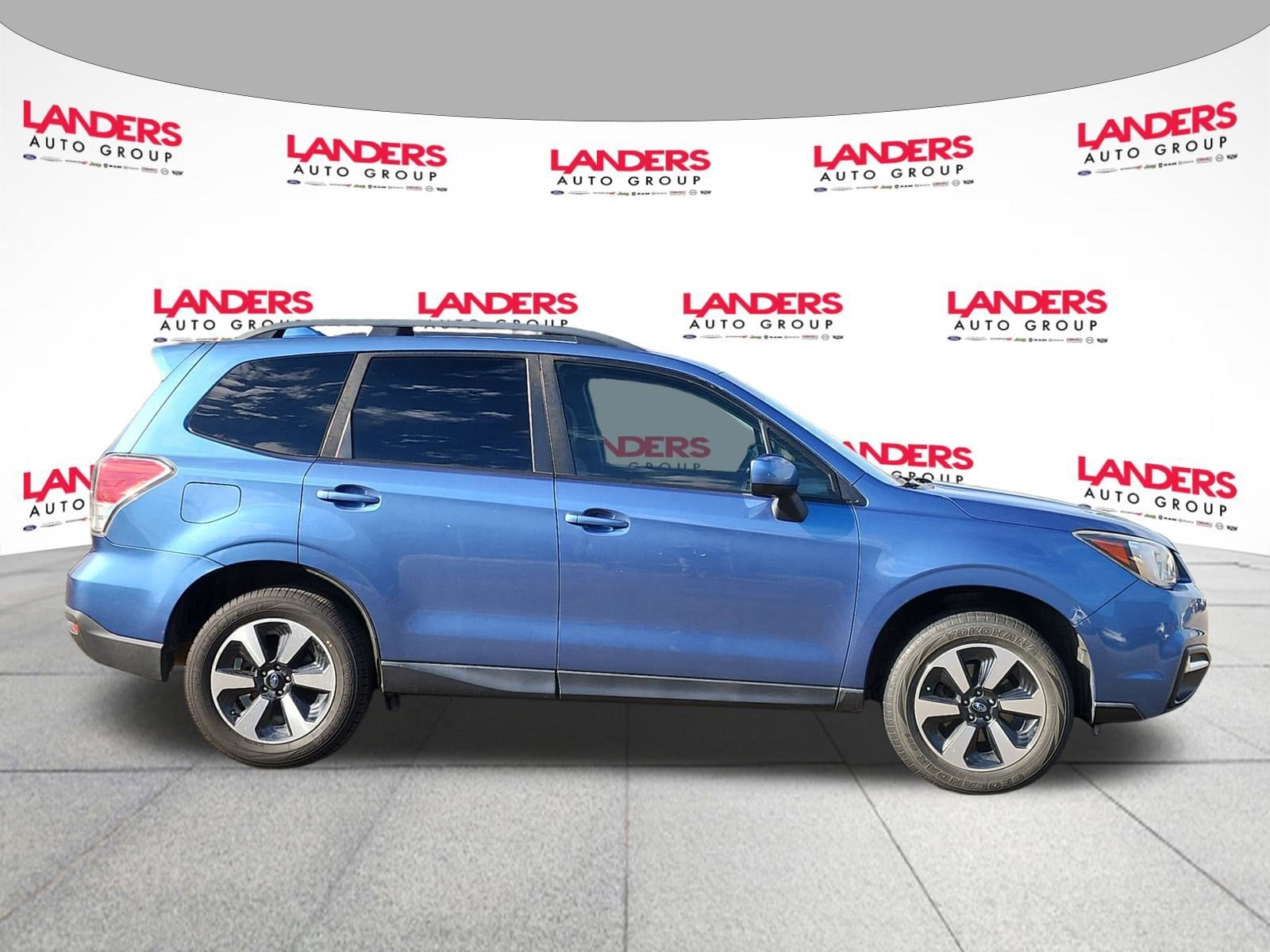 Used 2018 Subaru Forester Premium with VIN JF2SJAEC7JH536592 for sale in Southaven, MS