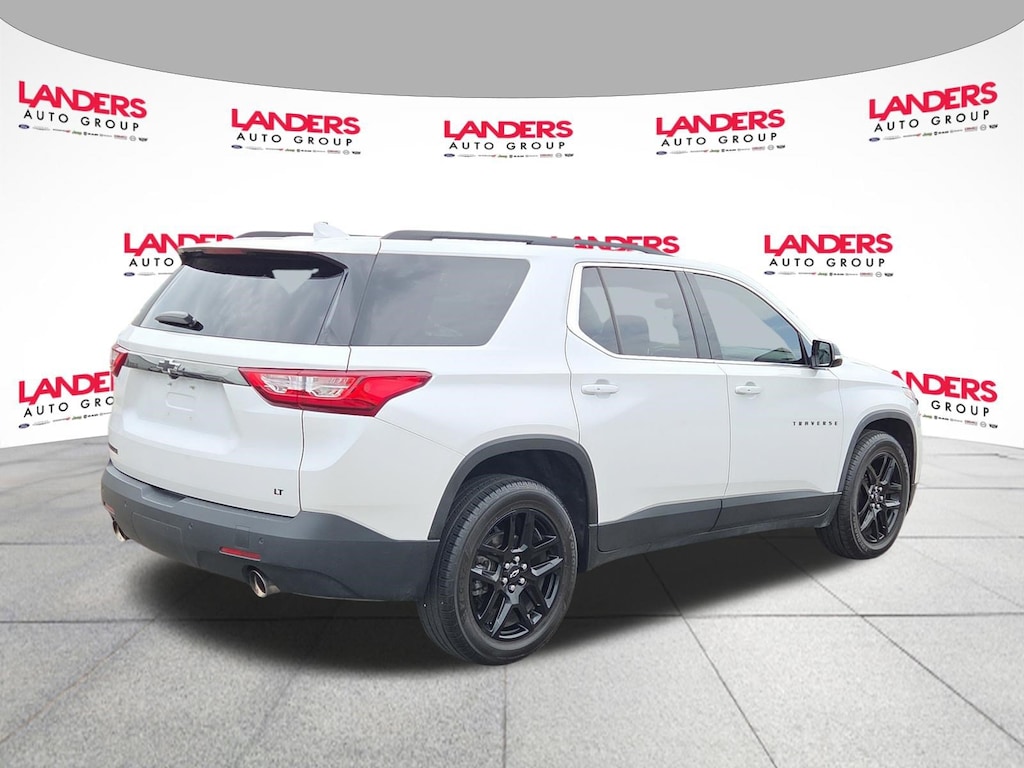 Certified 2020 Chevrolet Traverse LT Cloth SUV