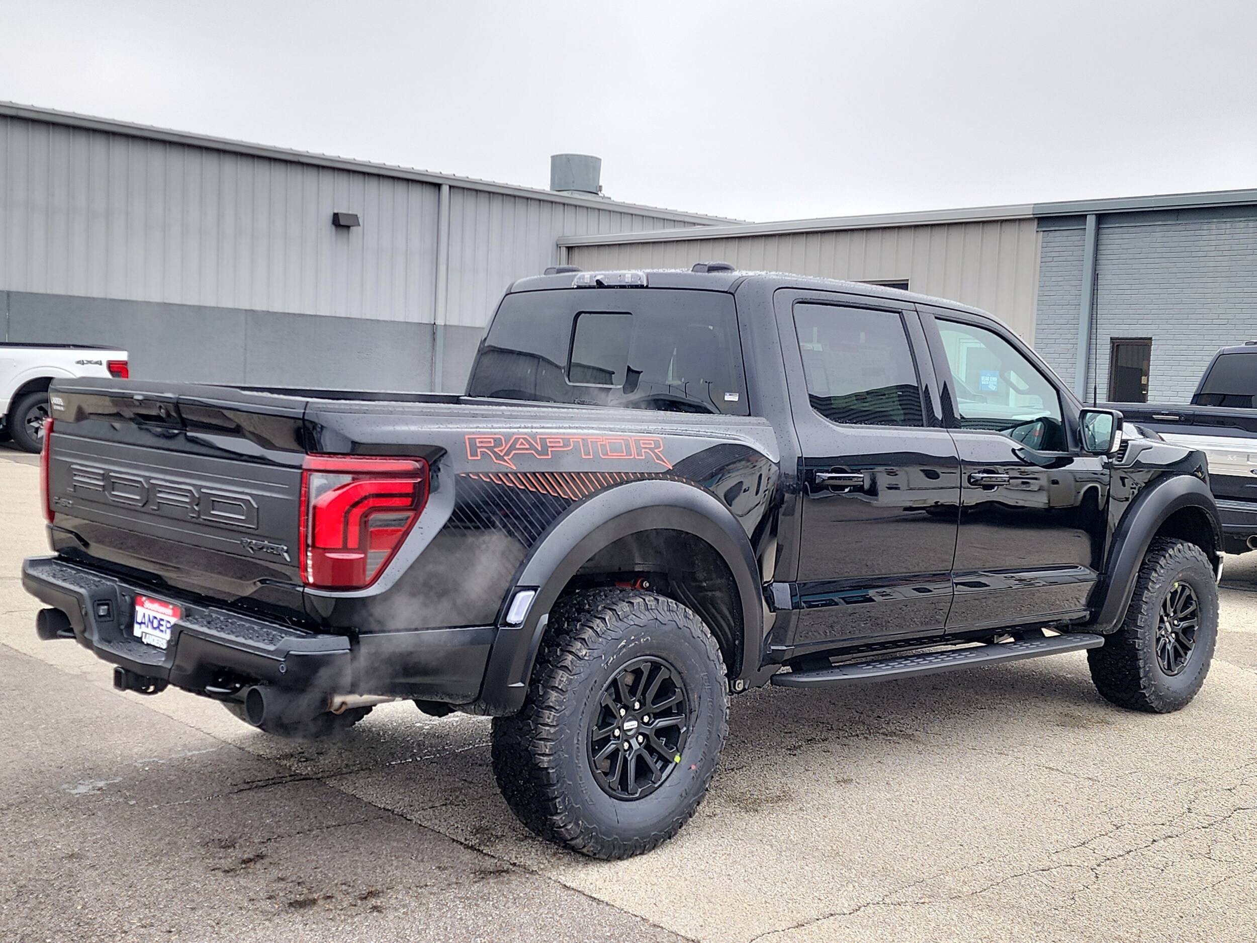 2025 Ford F-150 Raptor photo 3