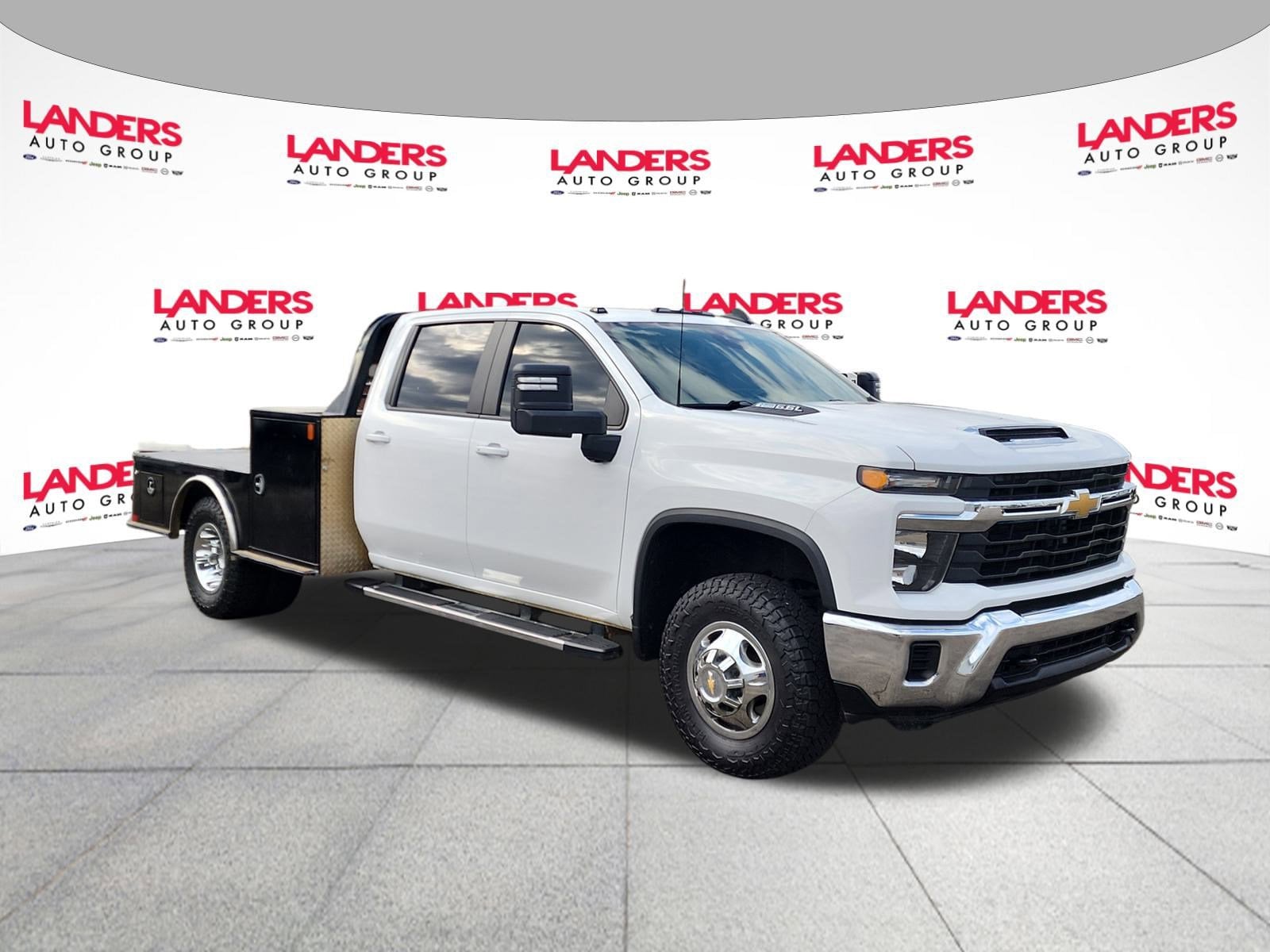 2024 Chevrolet Silverado 3500HD LT's photo