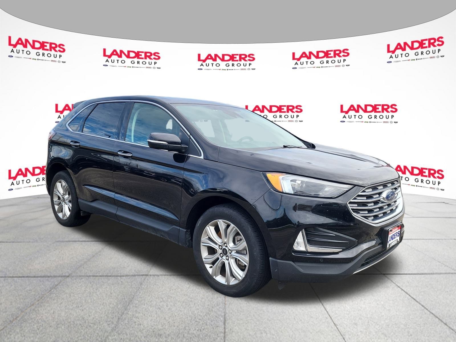 2023 Ford Edge Titanium's photo