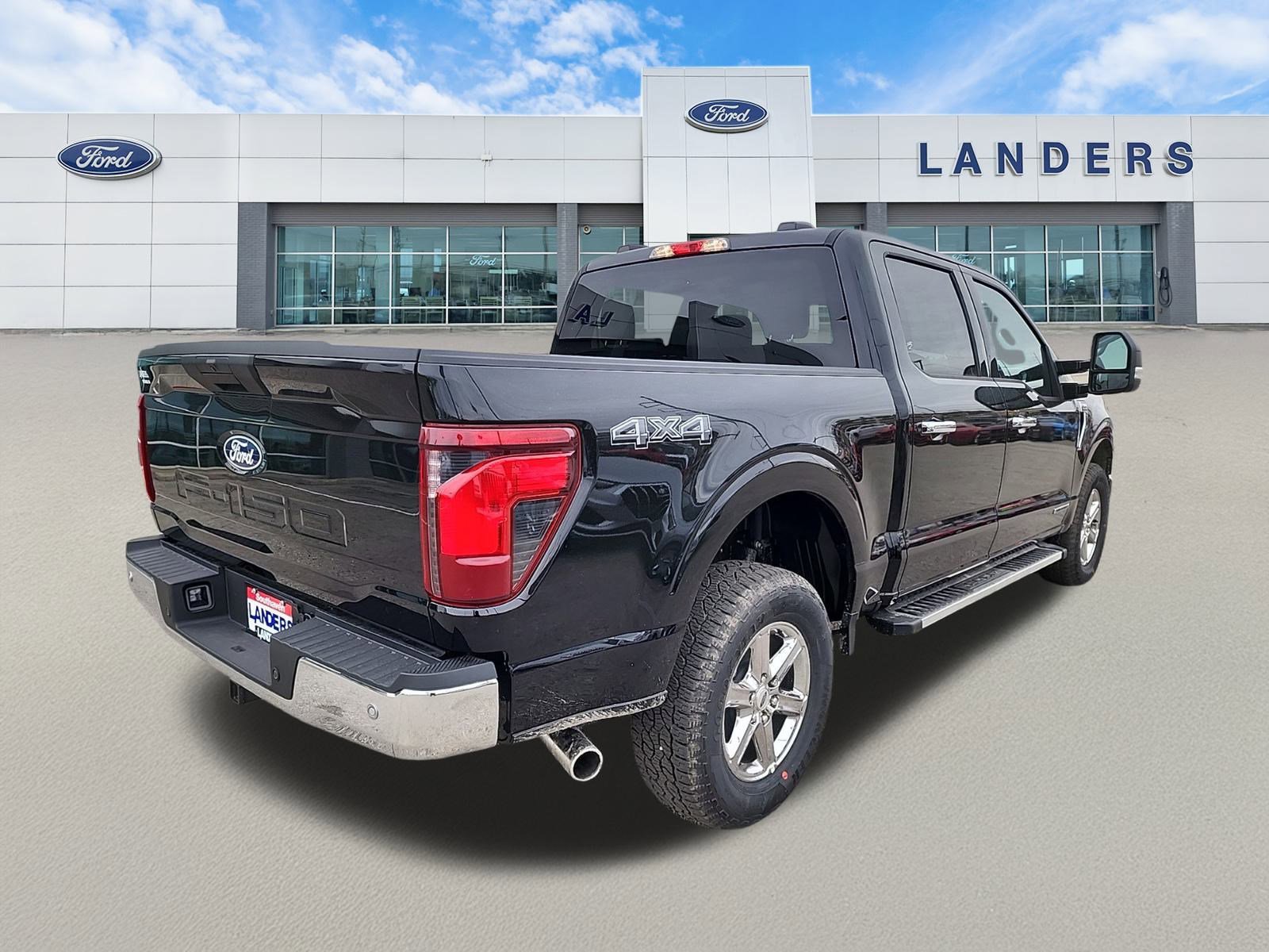 2025 Ford F-150 XLT photo 3
