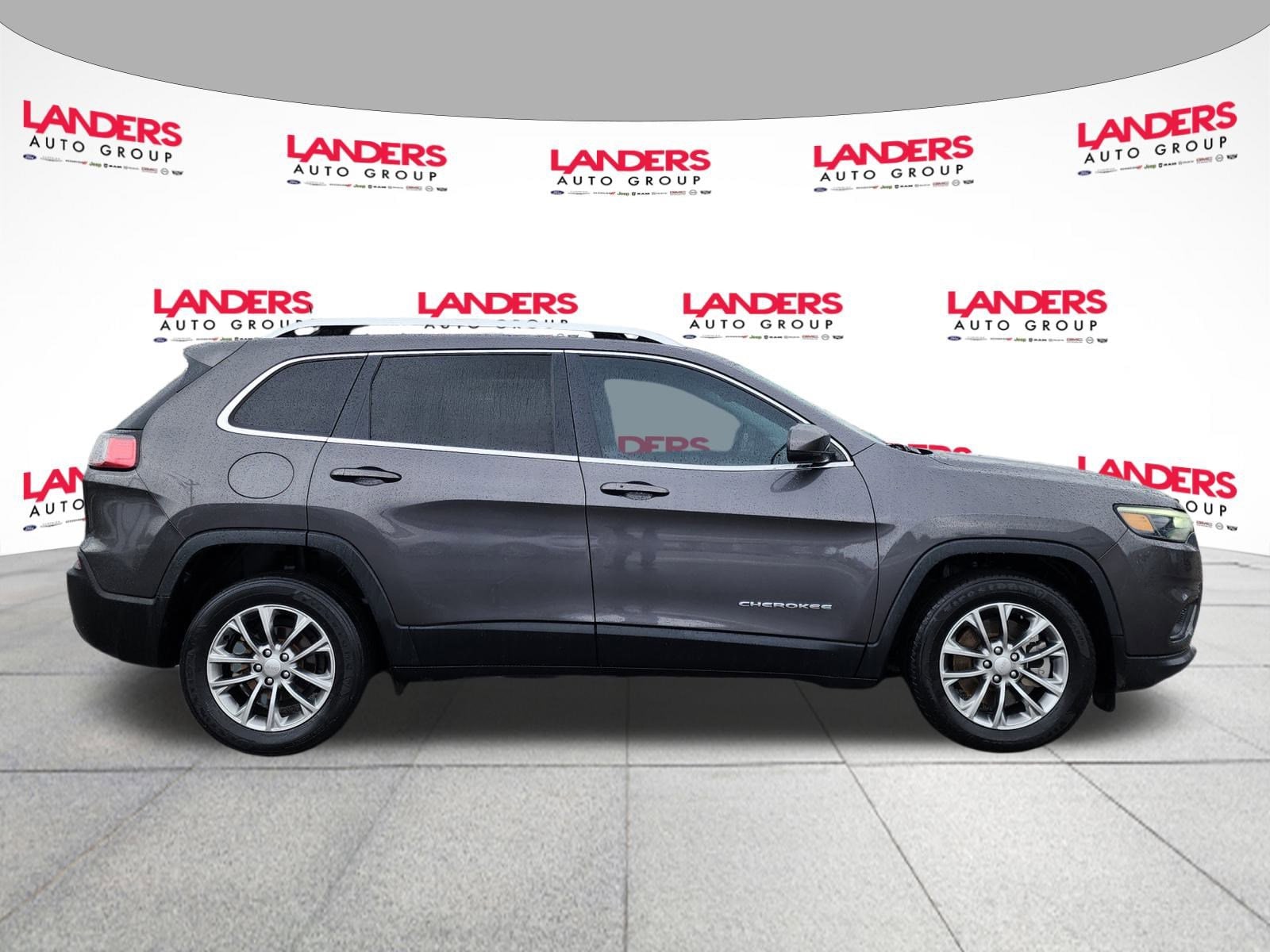 Certified 2021 Jeep Cherokee Latitude Plus with VIN 1C4PJLLB8MD140869 for sale in Southaven, MS