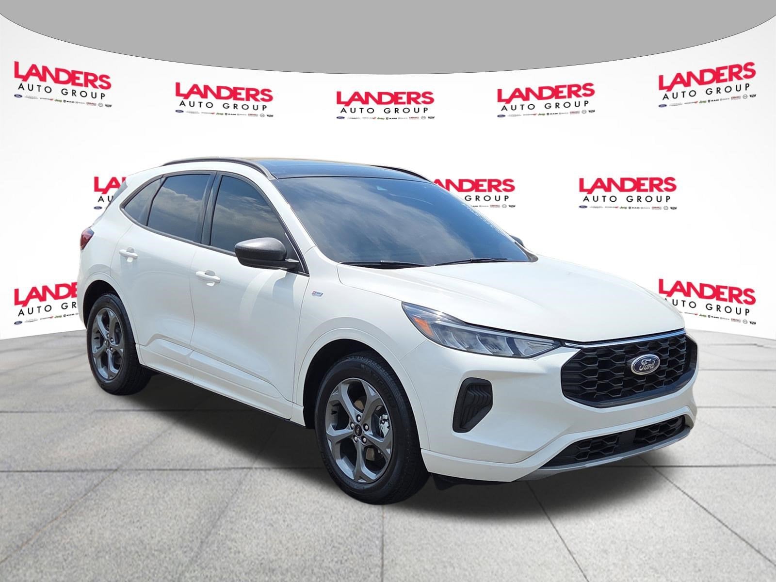 2024 Ford Escape ST-Line FWD's photo
