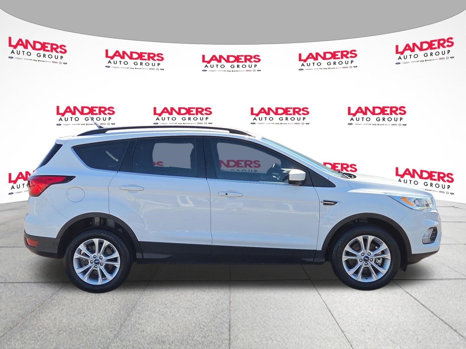 Used 2019 Ford Escape SEL with VIN 1FMCU9HD2KUC07879 for sale in Southaven, MS