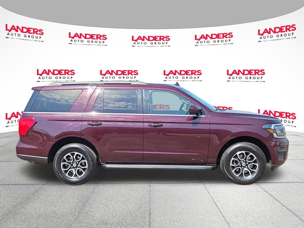 Used 2024 Ford Expedition XLT SUV