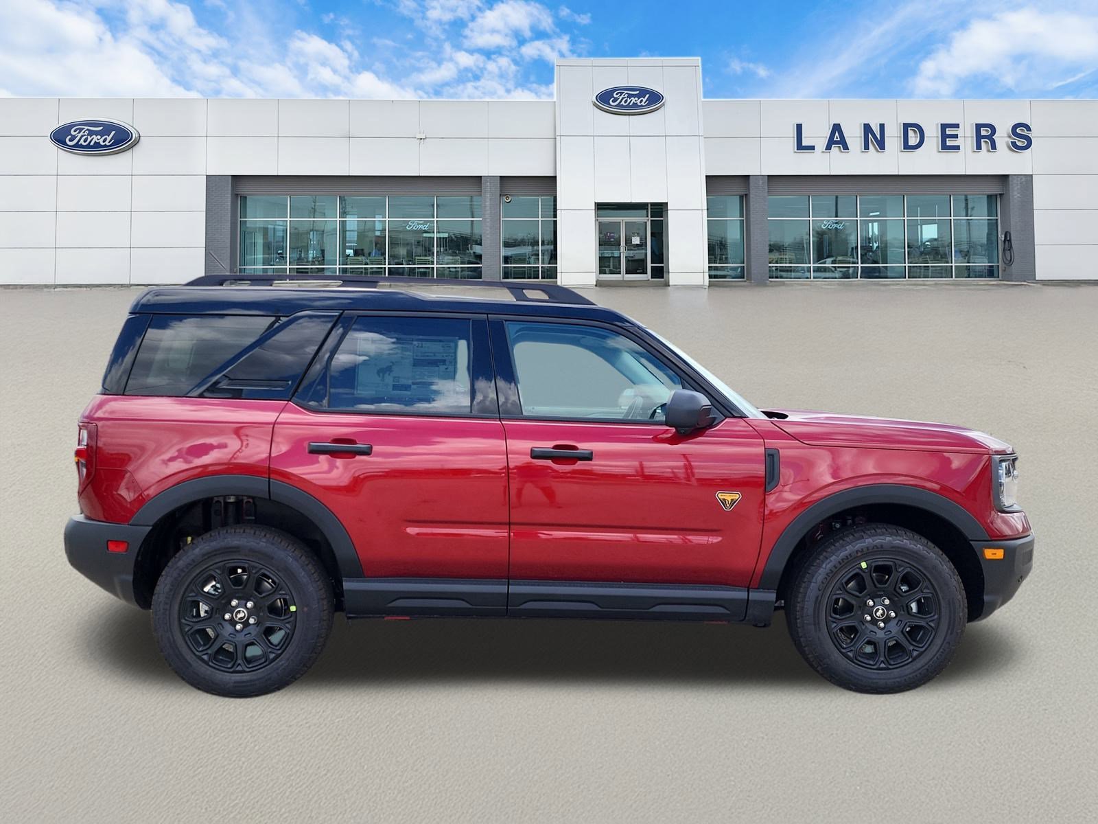2025 Ford Bronco Sport Badlands photo 2