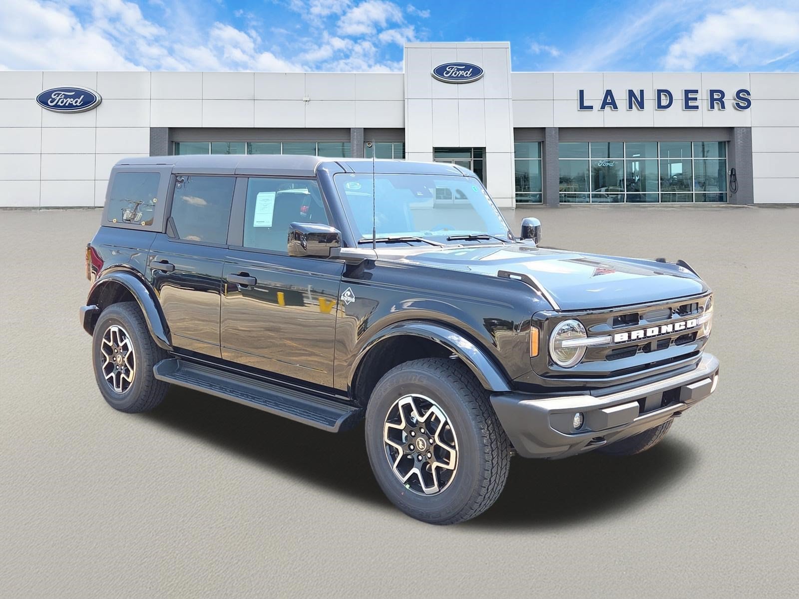 2026 Ford Bronco Outer Banks 4x4's photo