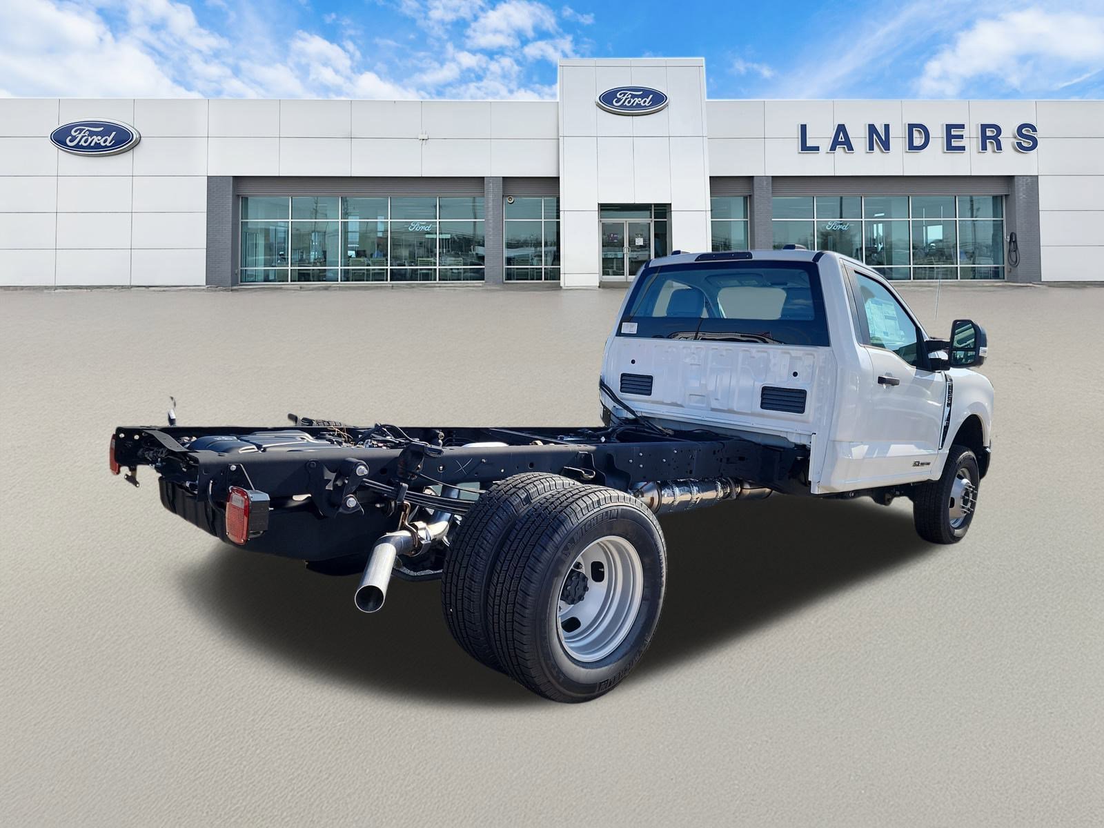 2024 Ford F-350 XL photo 3