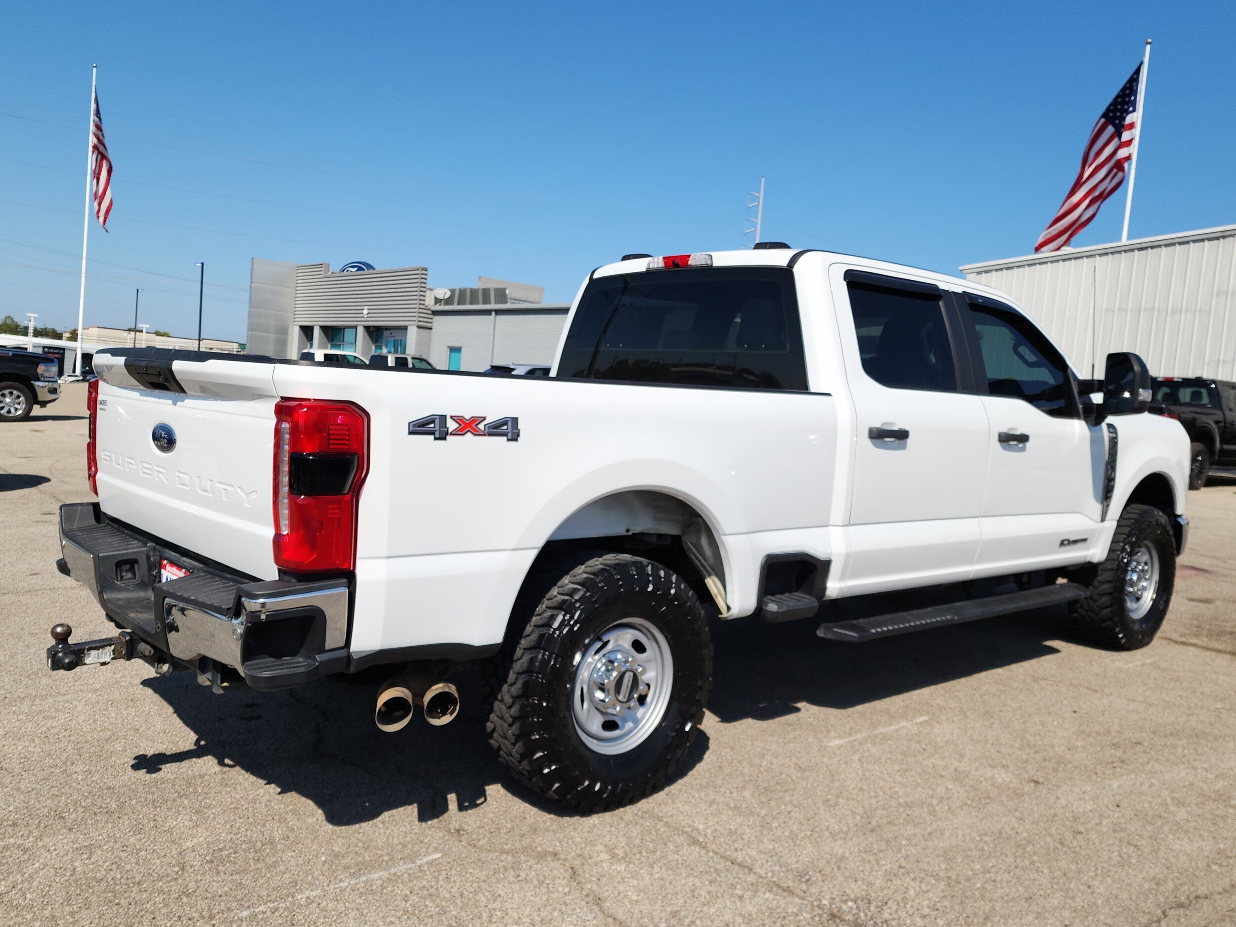 2023 Ford F-250 XL photo 2