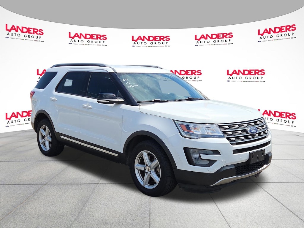 Used 2017 Ford Explorer XLT SUV