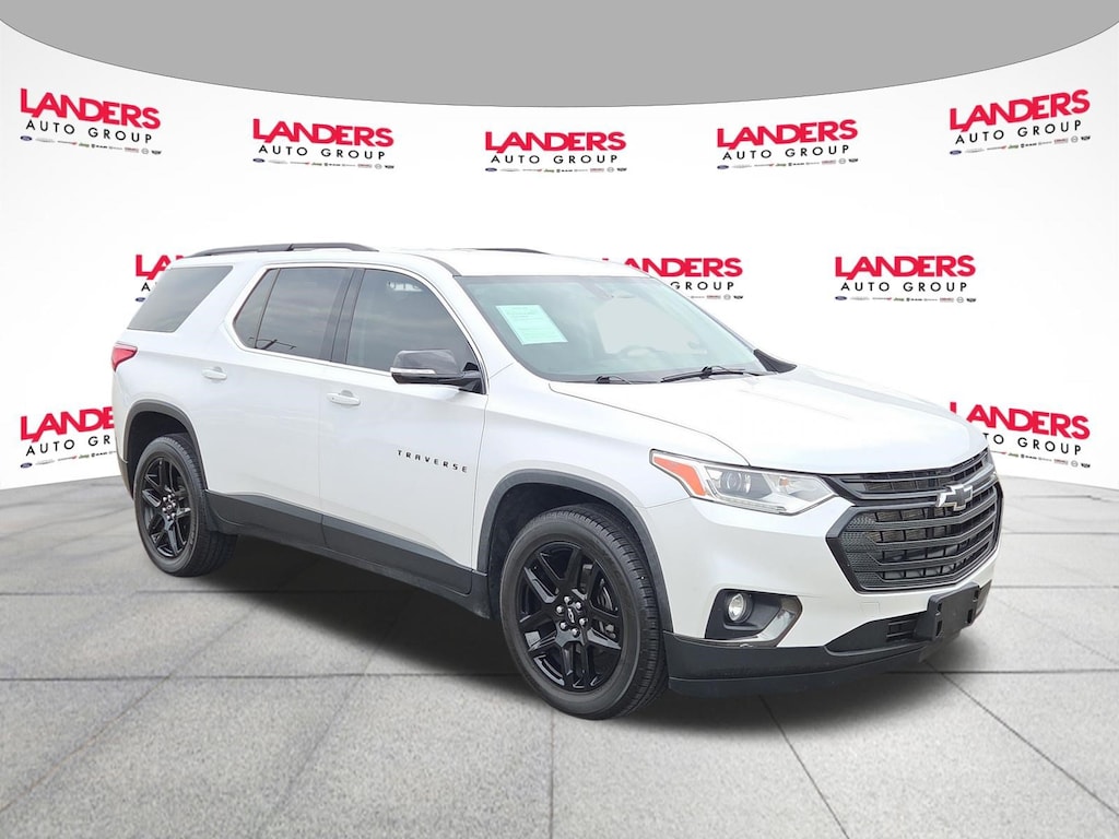 Certified 2020 Chevrolet Traverse LT Cloth SUV