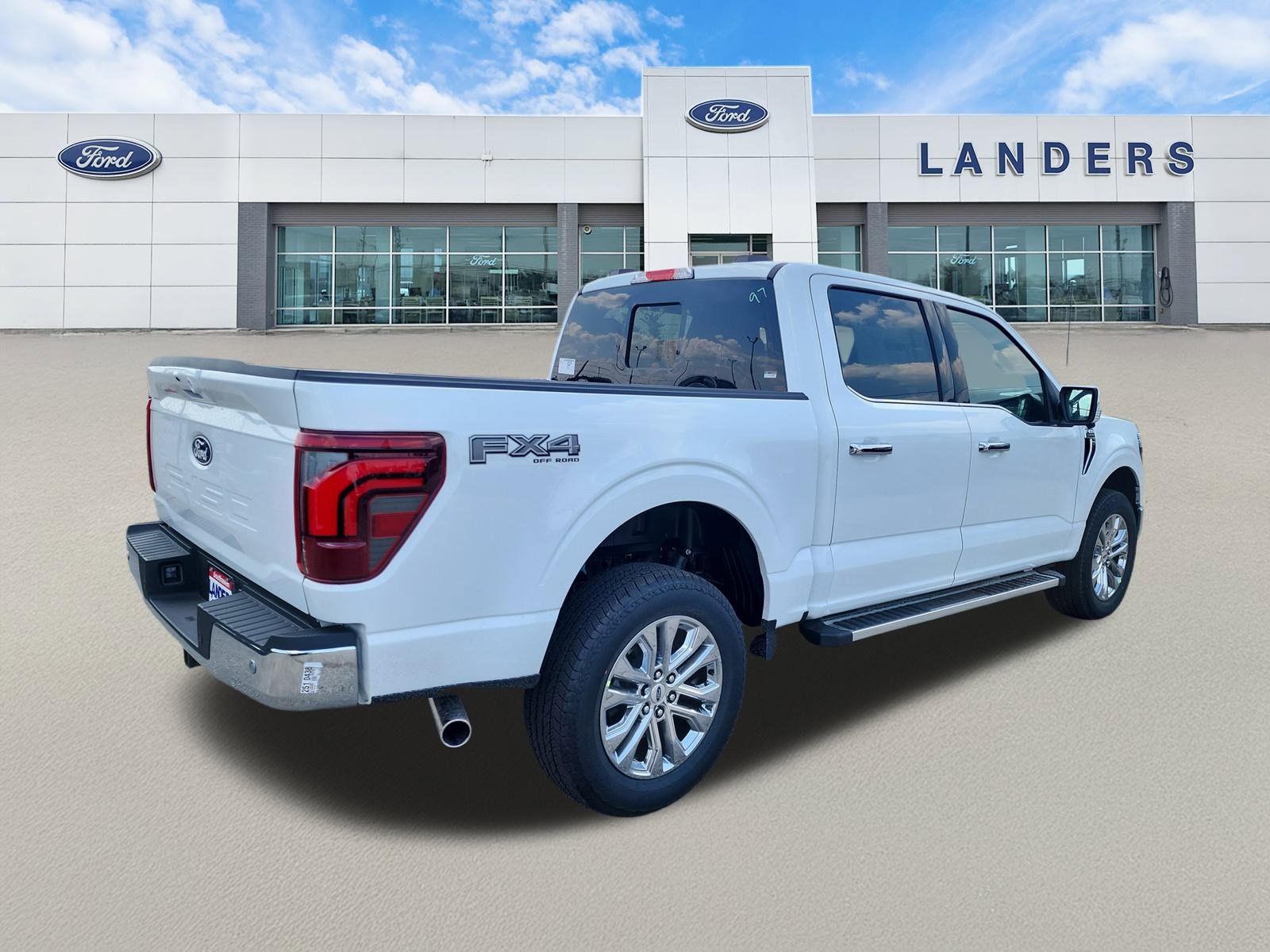 2025 Ford F-150 Lariat photo 3
