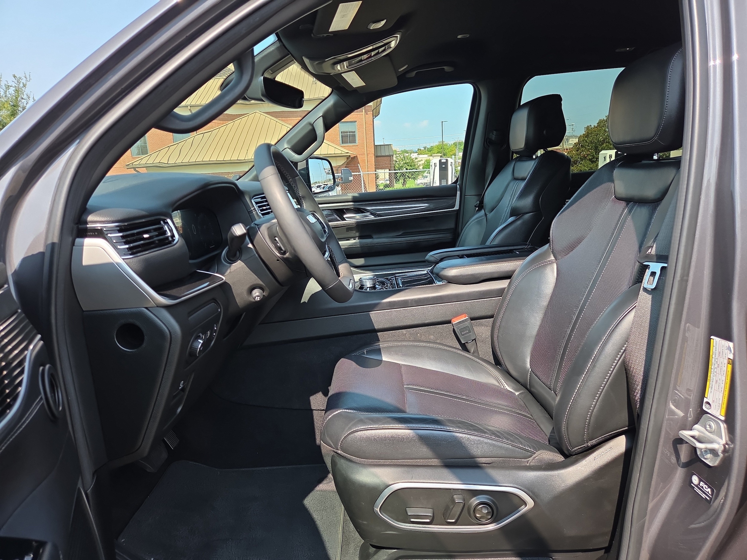 2022 Jeep Wagoneer Series I - Photo 10