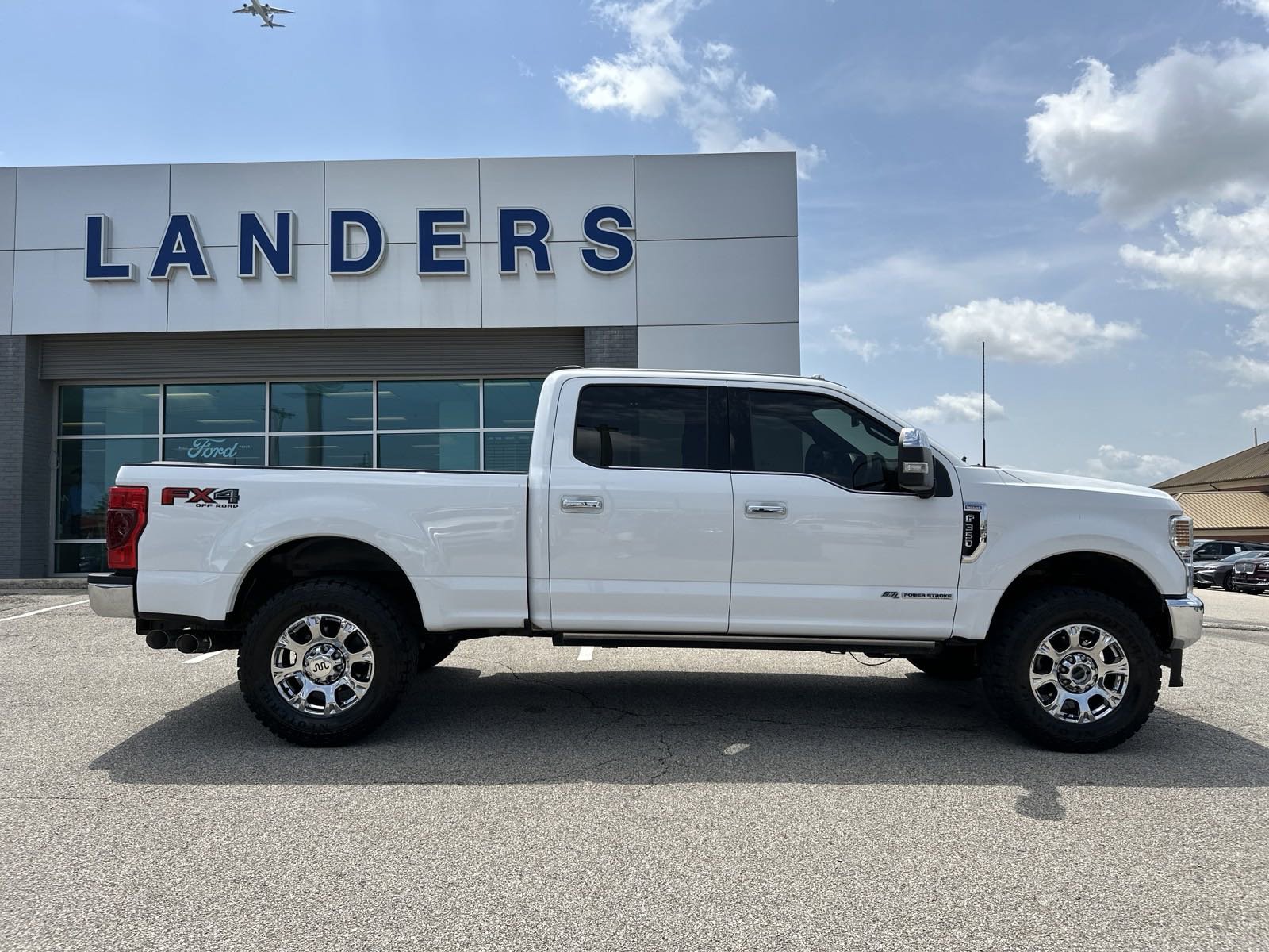 Used 2022 Ford F-350 Super Duty King Ranch with VIN 1FT8W3BT9NED85952 for sale in Southaven, MS