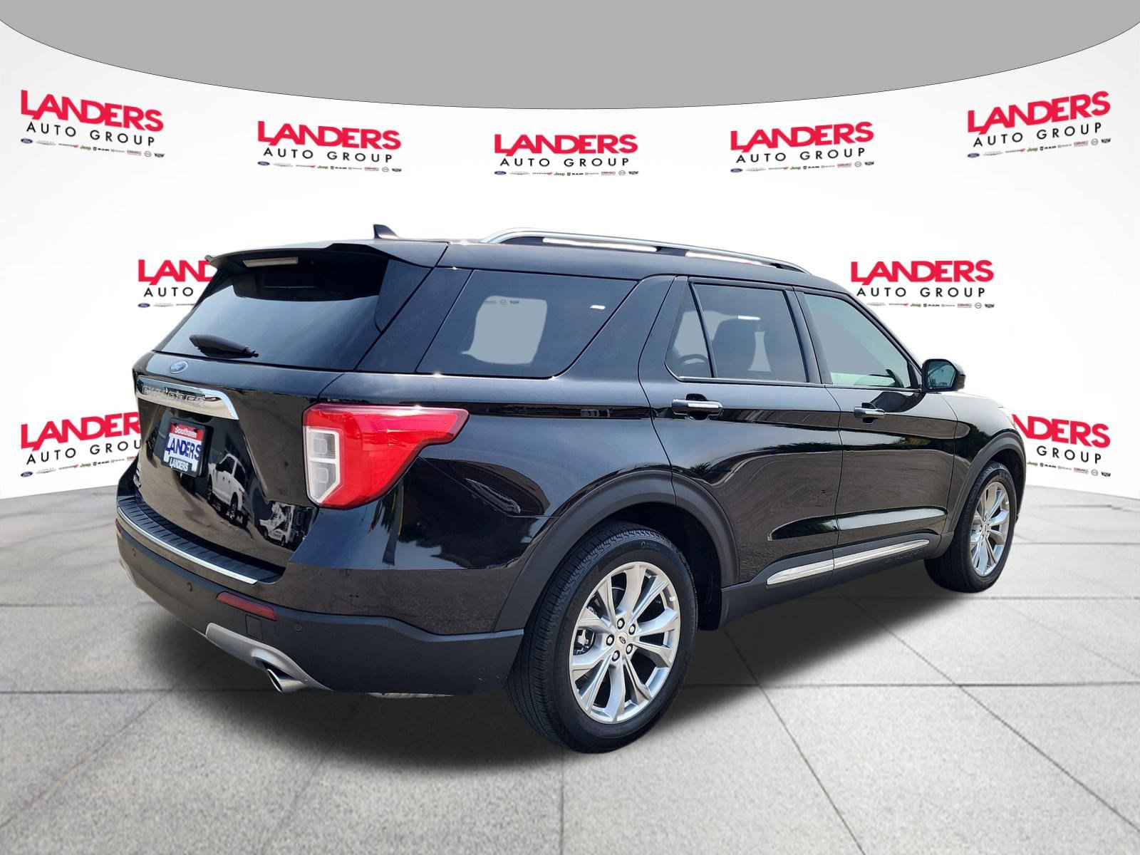 2024 Ford Explorer Limited photo 3