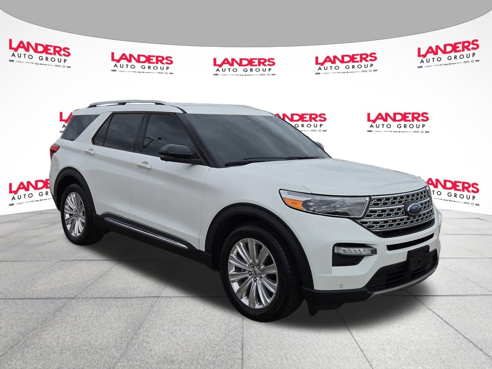 2022 Ford Explorer Limited RWD's photo