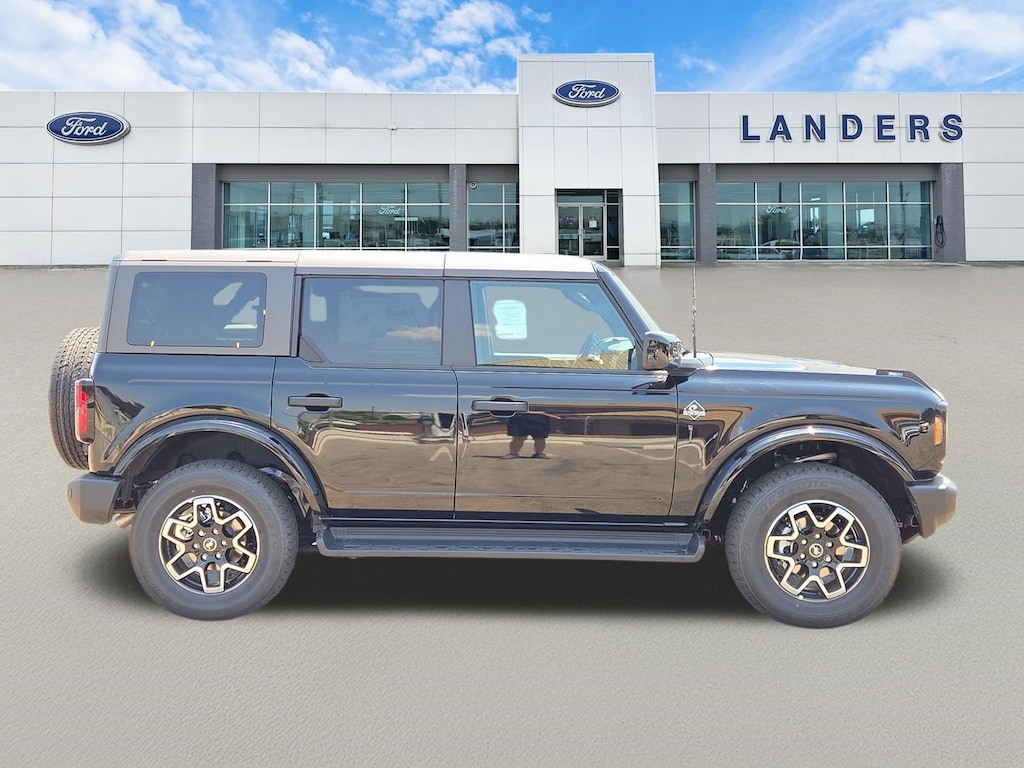 New 2026 Ford Bronco Outer Banks SUV