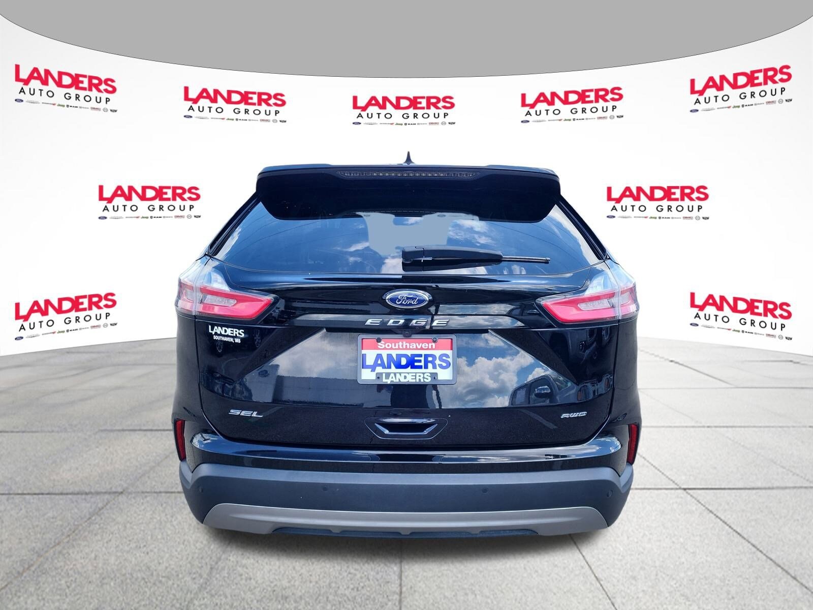 2024 Ford Edge SEL photo 4
