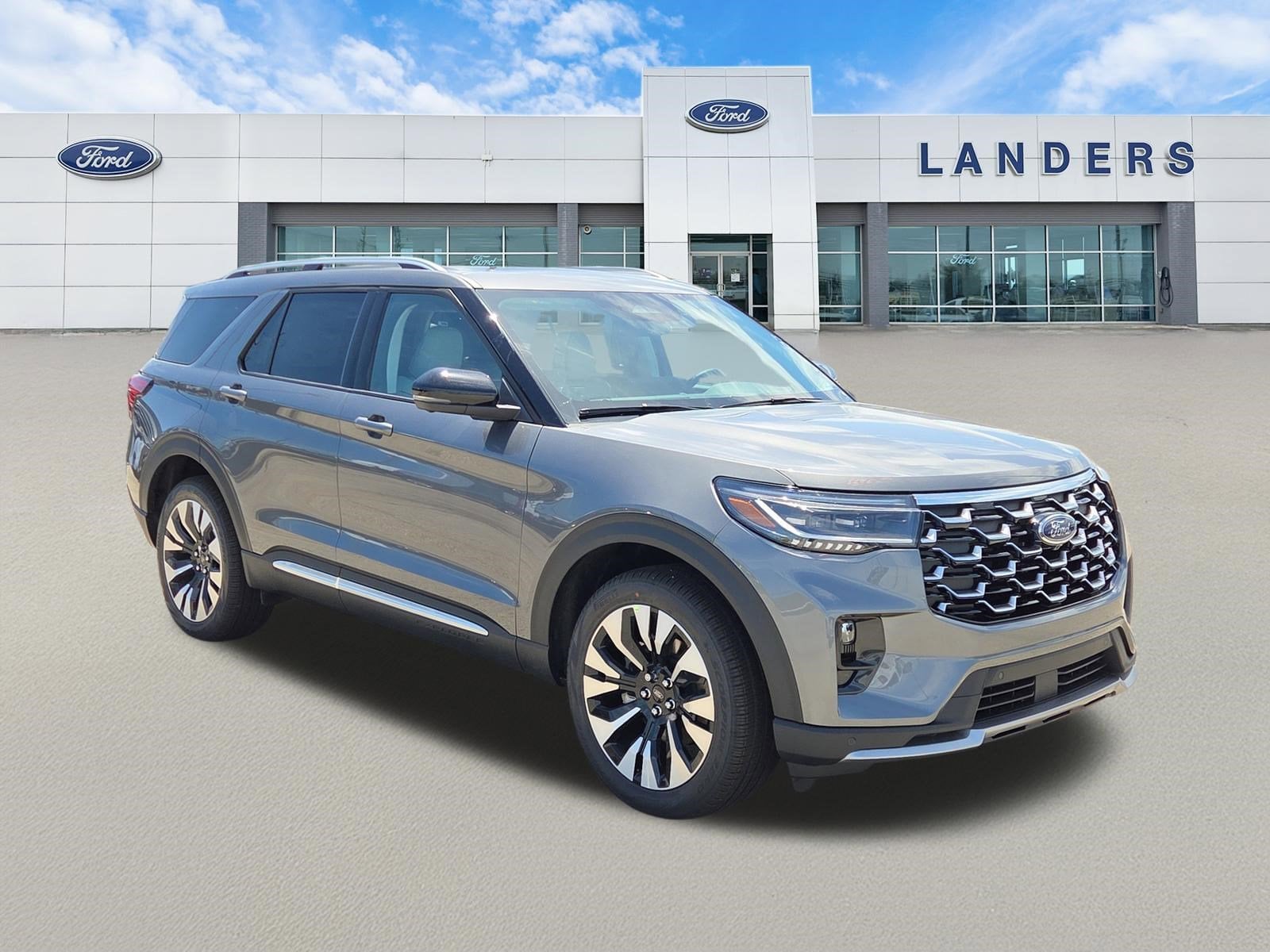 2026 Ford Explorer Platinum 4WD's photo
