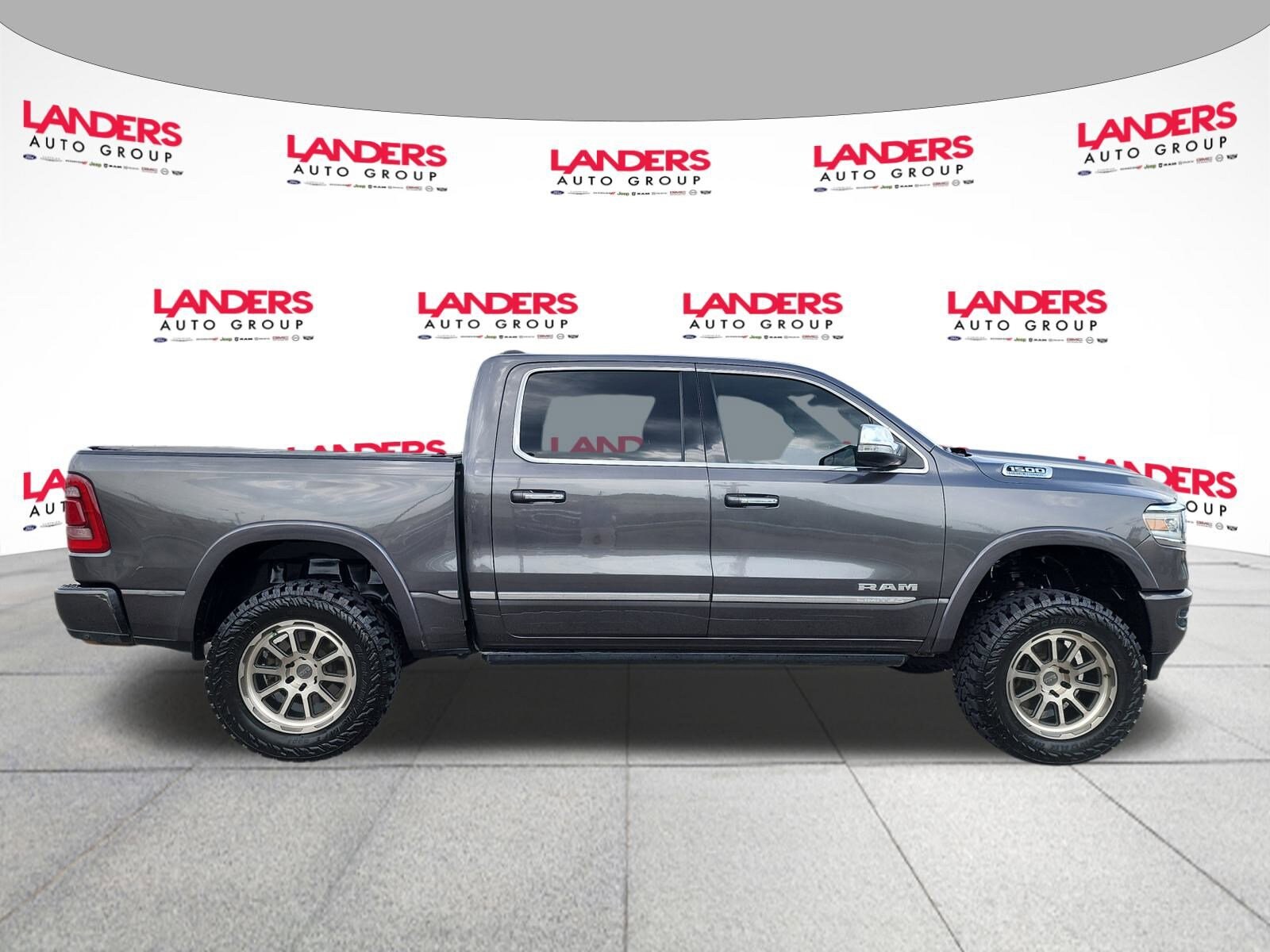 Used 2021 RAM Ram 1500 Pickup Limited with VIN 1C6SRFHT5MN645601 for sale in Southaven, MS