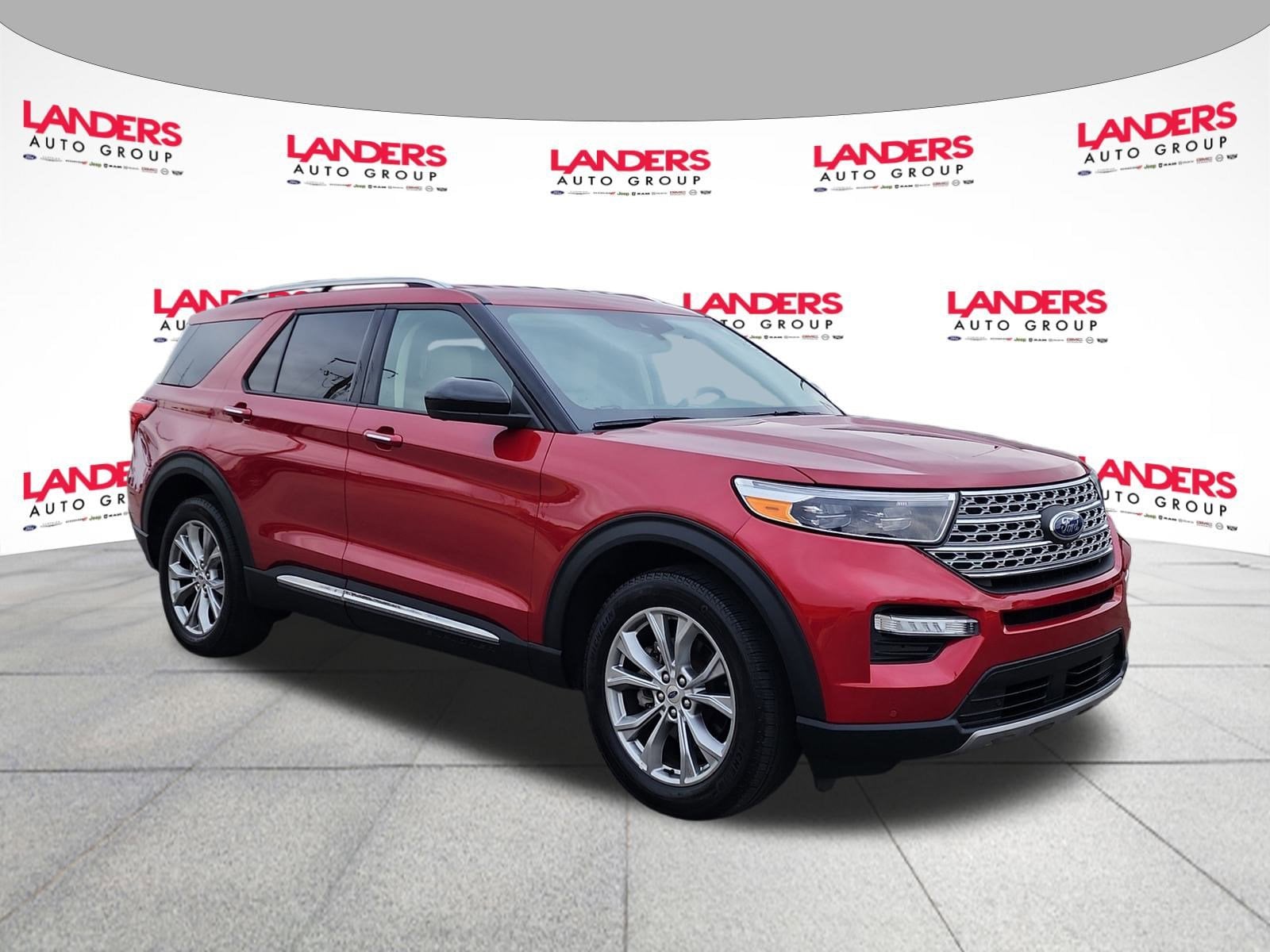 2023 Ford Explorer Limited's photo