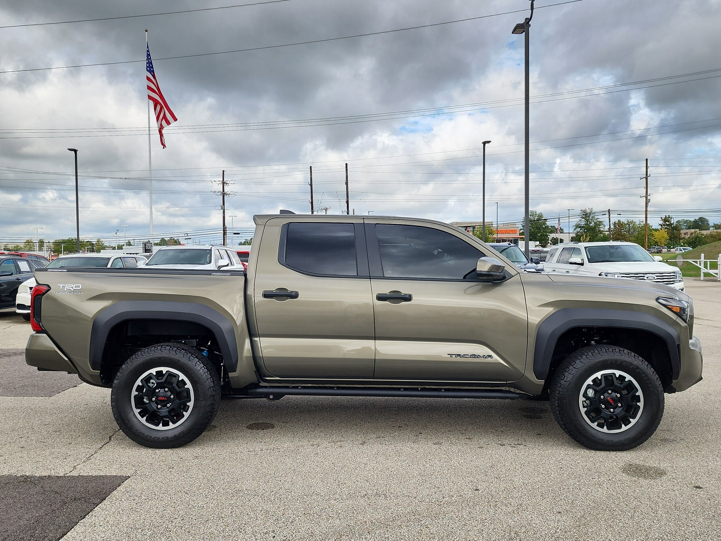 2025 Toyota Tacoma SR5 photo 2