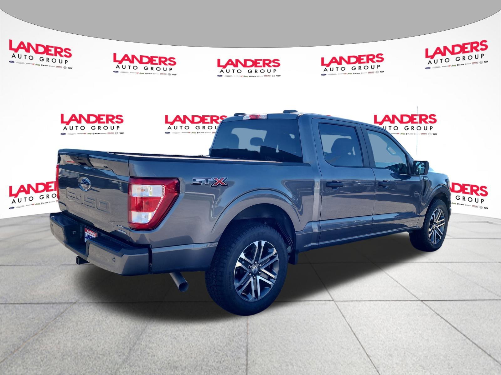 2021 Ford F-150 XL photo 3