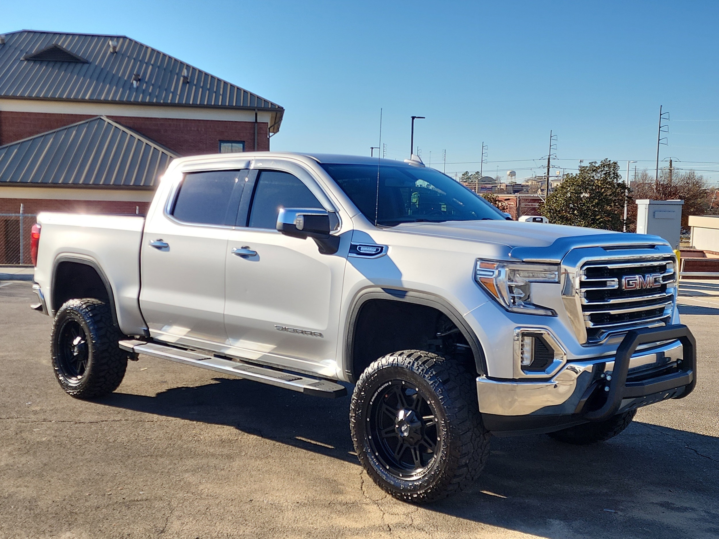 2020 GMC Sierra 1500 SLT's photo