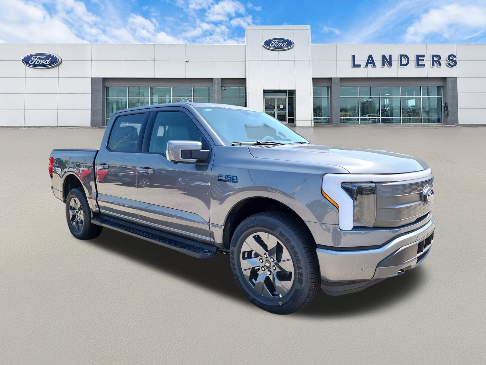 2025 Ford F-150 Lightning Lariat's photo