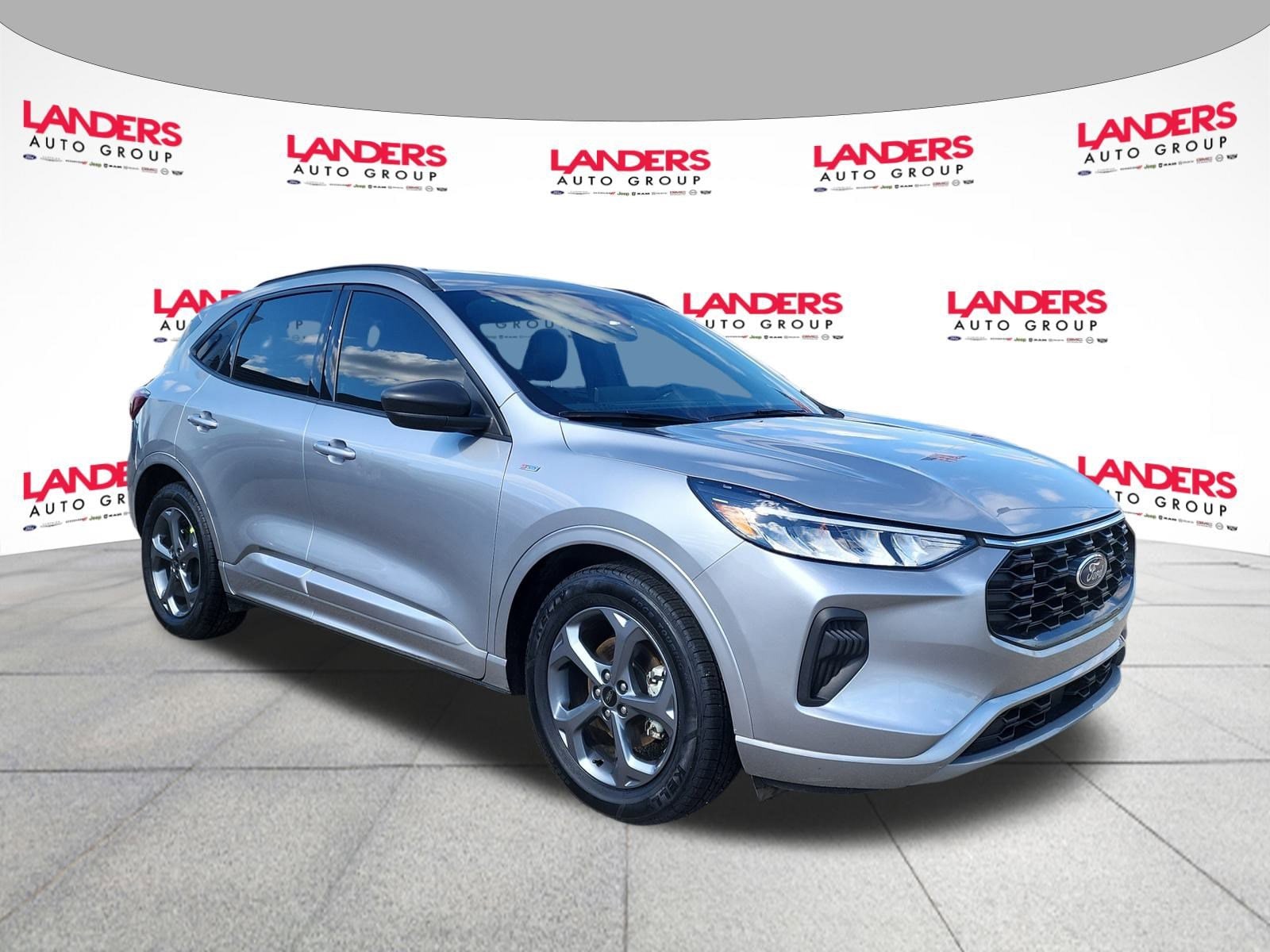 2023 Ford Escape ST-Line's photo