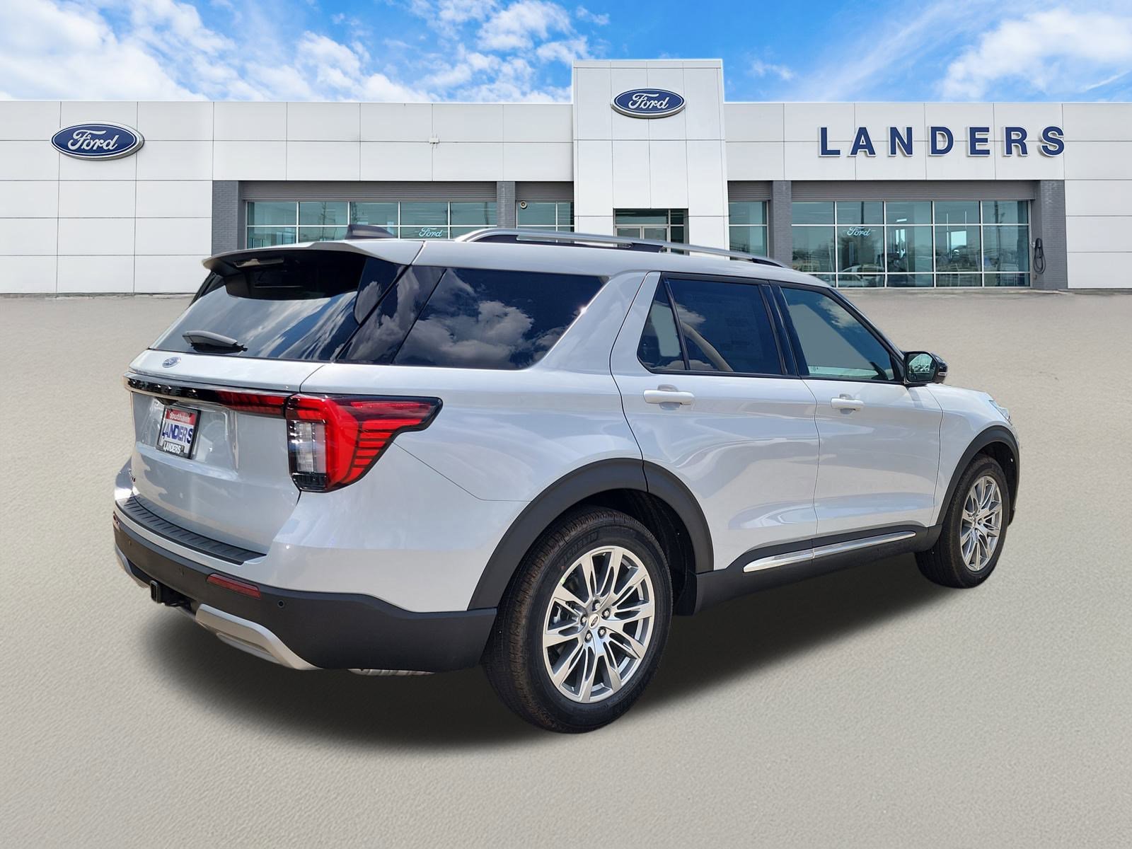 2025 Ford Explorer Platinum photo 3