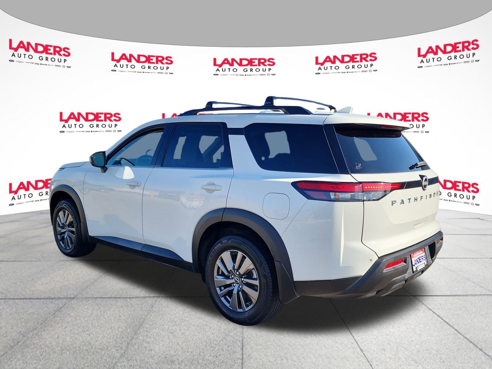 Image of 2022 Nissan Pathfinder SV SUV