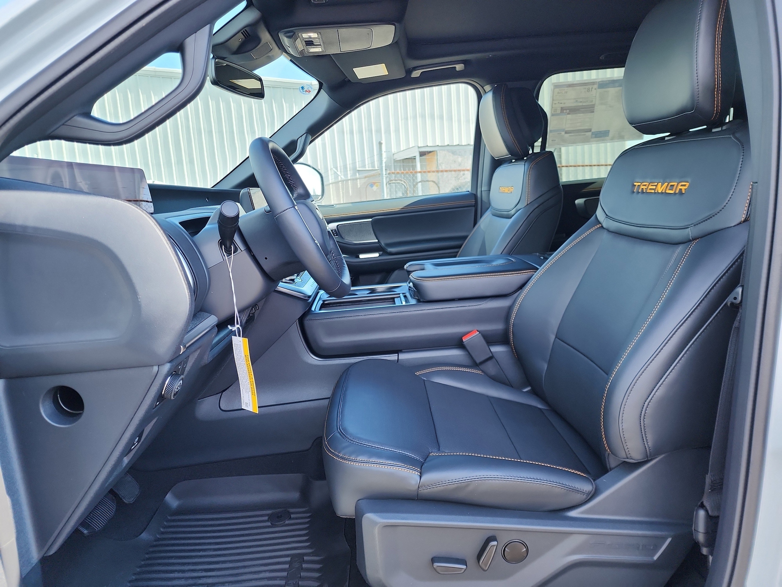 2026 Ford Expedition Tremor - Photo 6