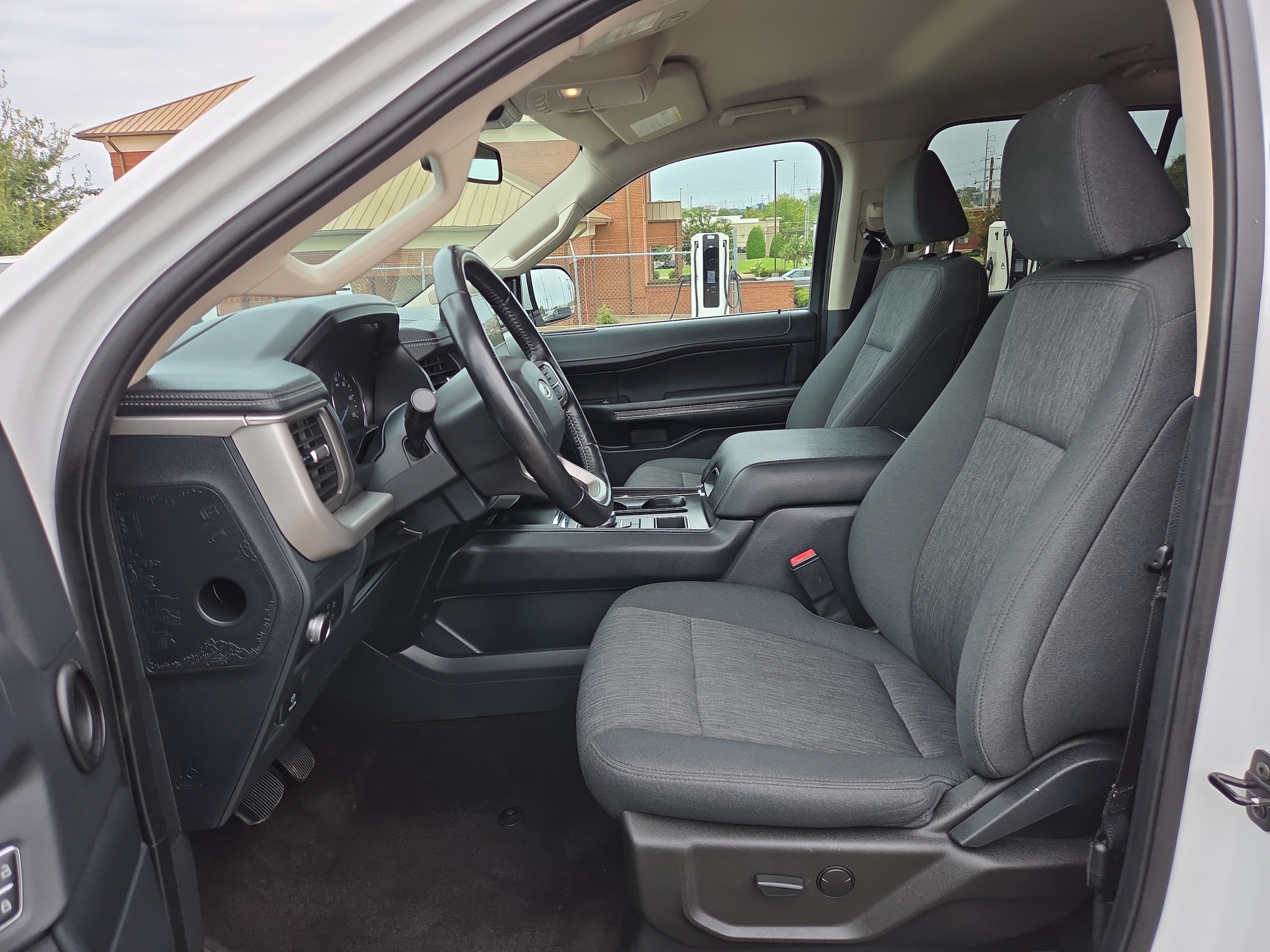 2022 Ford Expedition XLT - Photo 10