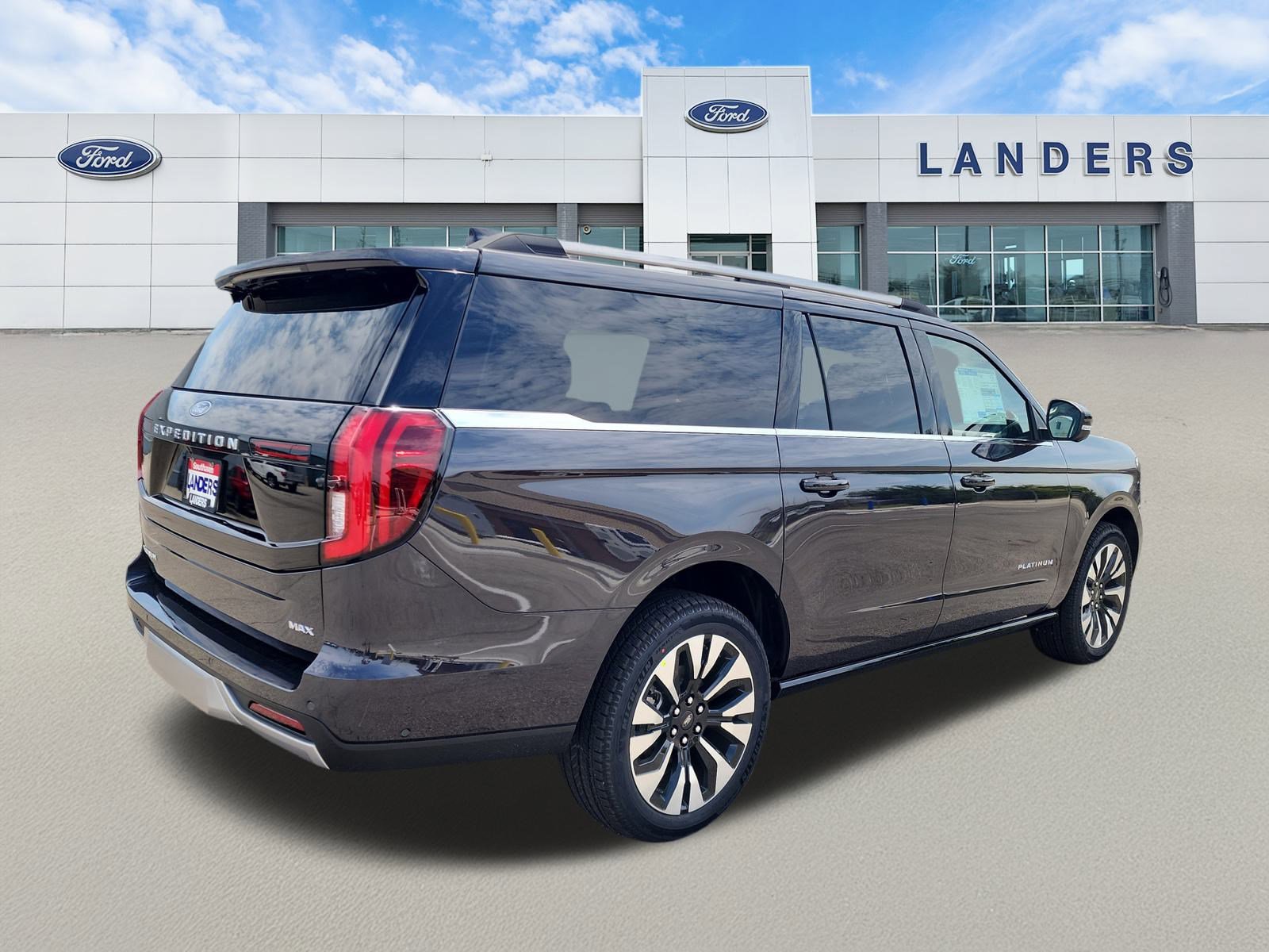 2025 Ford Expedition MAX Platinum photo 3