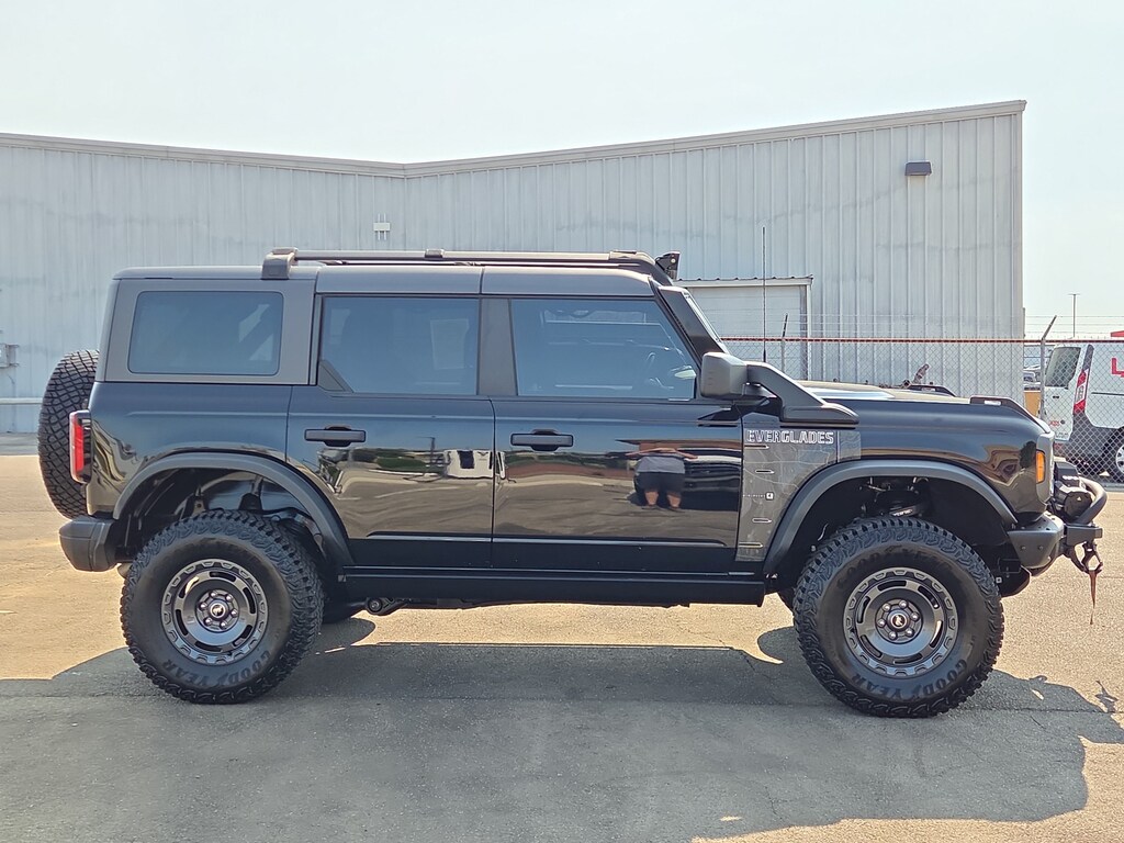 Certified 2024 Ford Bronco Everglades SUV