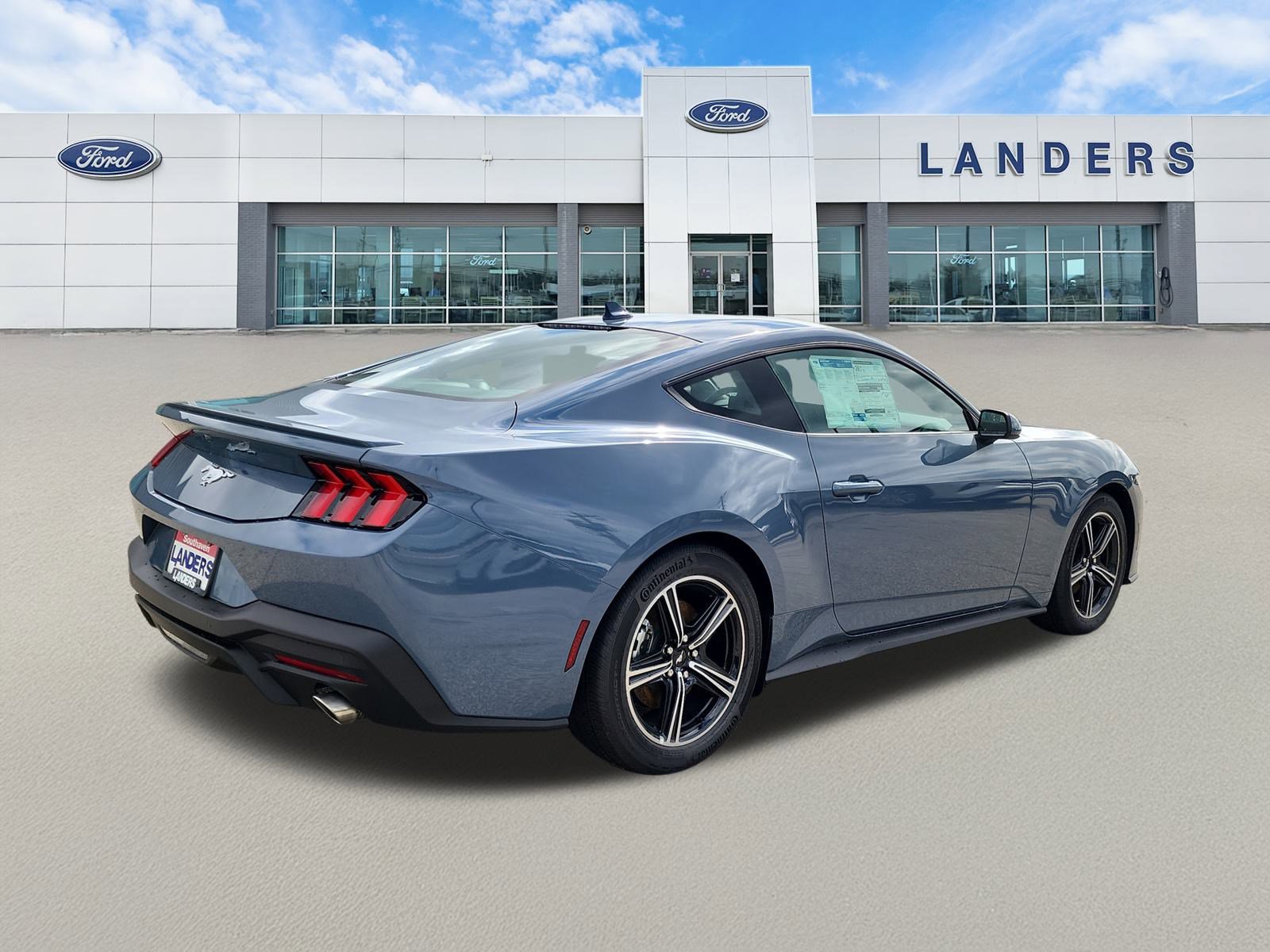 2025 Ford Mustang EcoBoost Premium photo 3
