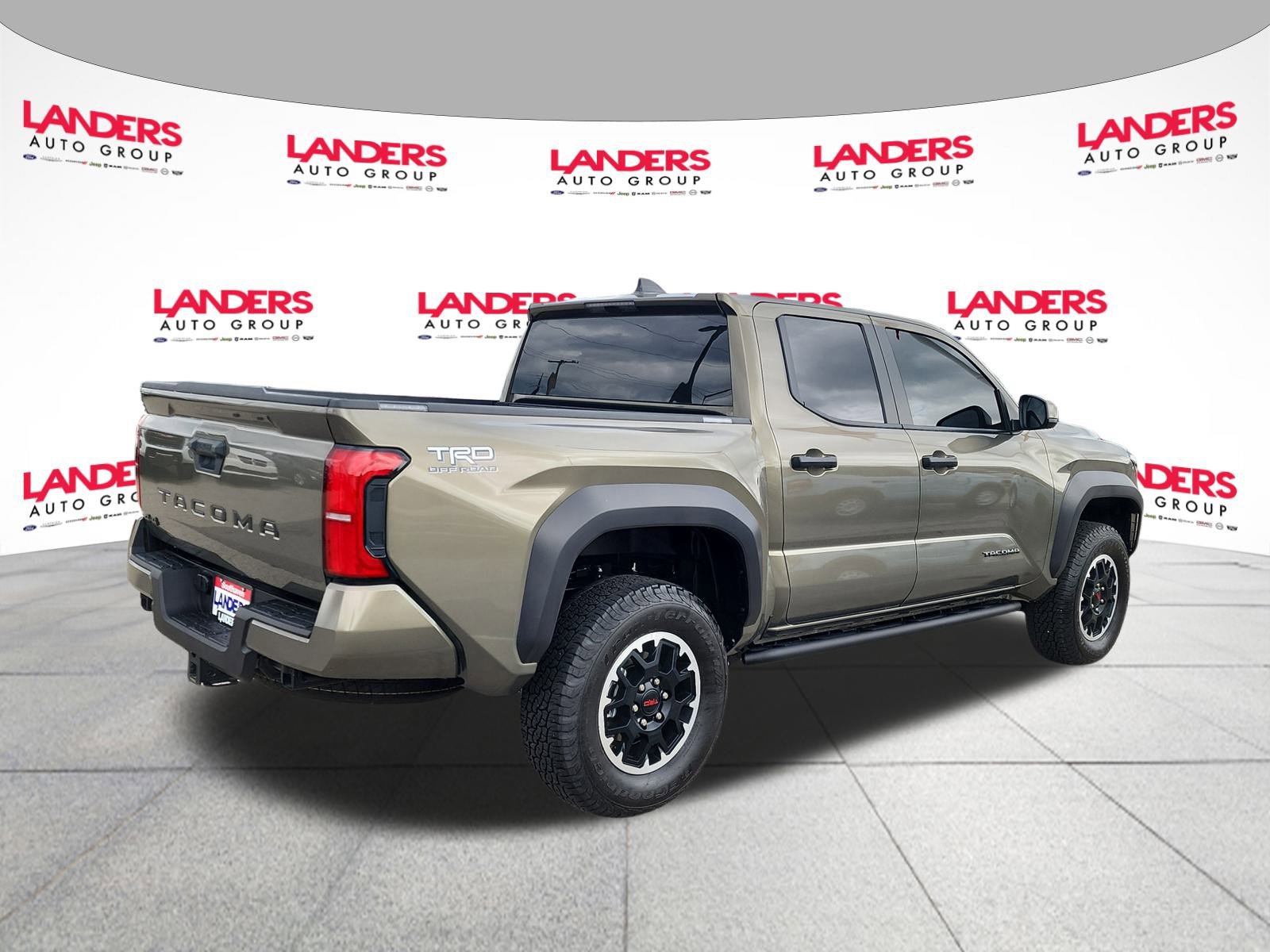 2025 Toyota Tacoma SR5 photo 3