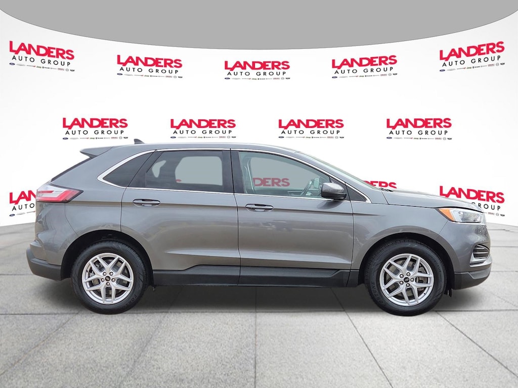 Used 2024 Ford Edge SEL SUV