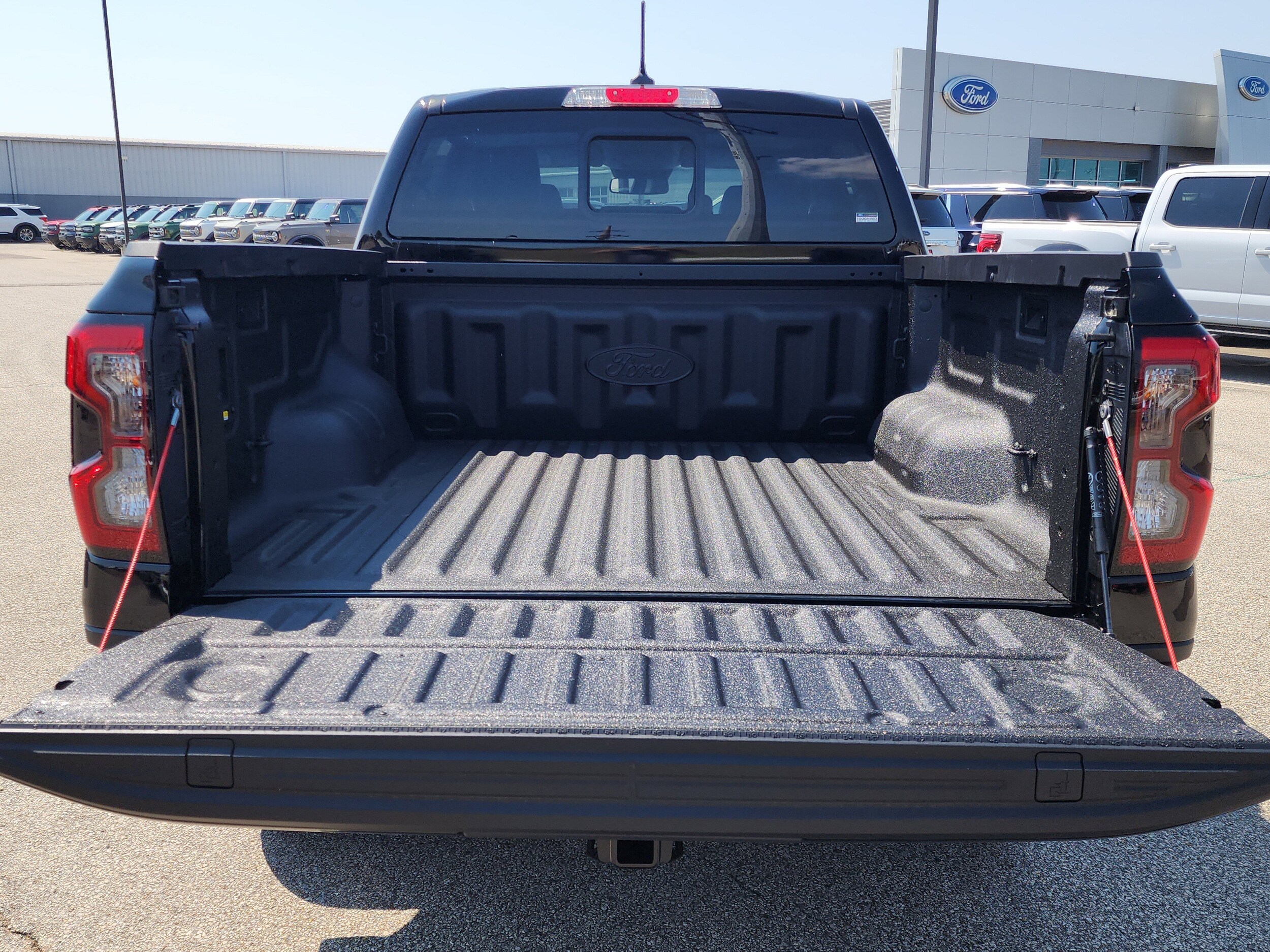 2025 Ford Ranger Lariat photo 4