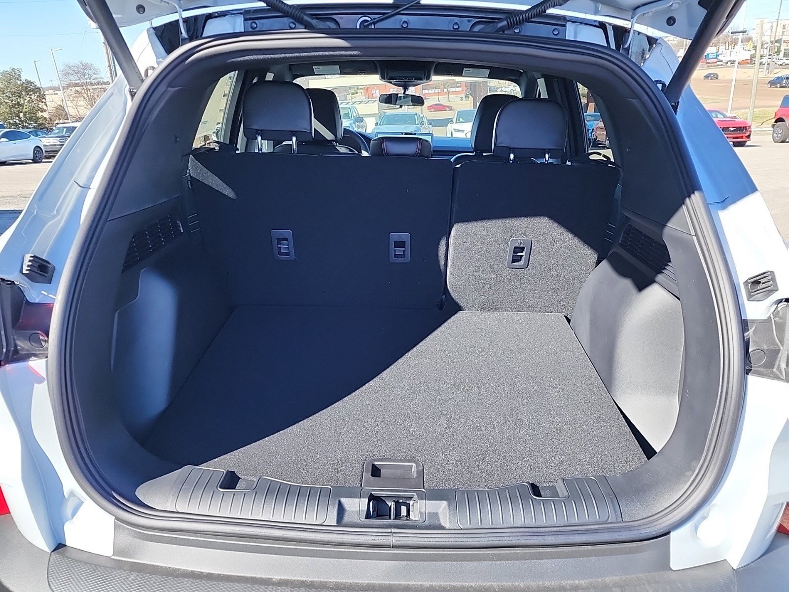 2025 Ford Escape ST-Line photo 4